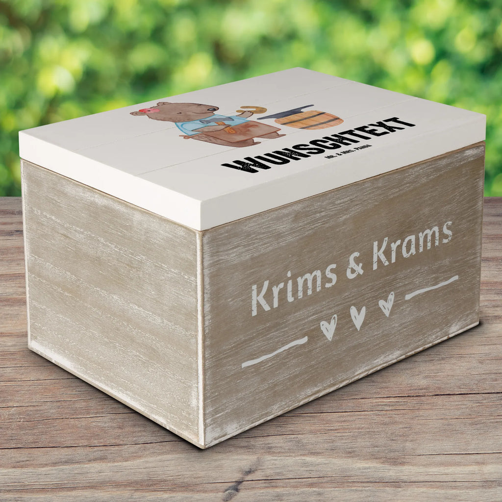 Personalisierte Holzkiste Schmiedin Herz Holzkiste mit Namen, Kiste mit Namen, Schatzkiste mit Namen, Truhe mit Namen, Schatulle mit Namen, Erinnerungsbox mit Namen, Erinnerungskiste, mit Namen, Dekokiste mit Namen, Aufbewahrungsbox mit Namen, Holzkiste Personalisiert, Kiste Personalisiert, Schatzkiste Personalisiert, Truhe Personalisiert, Schatulle Personalisiert, Erinnerungsbox Personalisiert, Erinnerungskiste Personalisiert, Dekokiste Personalisiert, Aufbewahrungsbox Personalisiert, Geschenkbox personalisiert, GEschenkdose personalisiert, Beruf, Ausbildung, Jubiläum, Abschied, Rente, Kollege, Kollegin, Geschenk, Schenken, Arbeitskollege, Mitarbeiter, Firma, Danke, Dankeschön