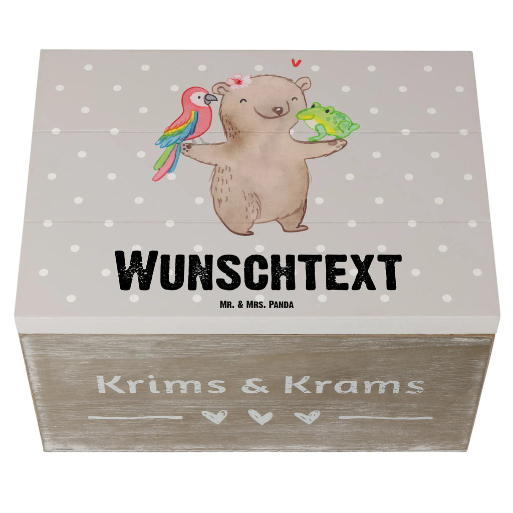 Personalisierte Holzkiste Tierpflegerin Herz Holzkiste mit Namen, Kiste mit Namen, Schatzkiste mit Namen, Truhe mit Namen, Schatulle mit Namen, Erinnerungsbox mit Namen, Erinnerungskiste, mit Namen, Dekokiste mit Namen, Aufbewahrungsbox mit Namen, Holzkiste Personalisiert, Kiste Personalisiert, Schatzkiste Personalisiert, Truhe Personalisiert, Schatulle Personalisiert, Erinnerungsbox Personalisiert, Erinnerungskiste Personalisiert, Dekokiste Personalisiert, Aufbewahrungsbox Personalisiert, Geschenkbox personalisiert, GEschenkdose personalisiert, Beruf, Ausbildung, Jubiläum, Abschied, Rente, Kollege, Kollegin, Geschenk, Schenken, Arbeitskollege, Mitarbeiter, Firma, Danke, Dankeschön