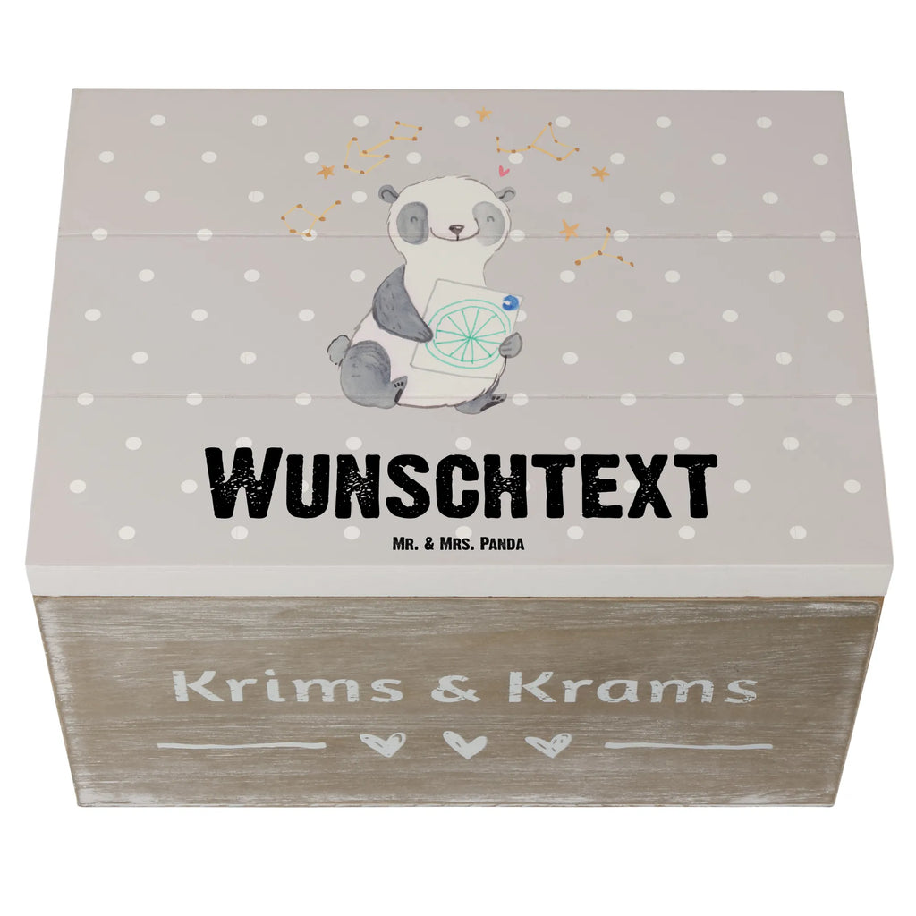 Personalisierte Holzkiste Panda Astrologie Holzkiste mit Namen, Kiste mit Namen, Schatzkiste mit Namen, Truhe mit Namen, Schatulle mit Namen, Erinnerungsbox mit Namen, Erinnerungskiste, mit Namen, Dekokiste mit Namen, Aufbewahrungsbox mit Namen, Holzkiste Personalisiert, Kiste Personalisiert, Schatzkiste Personalisiert, Truhe Personalisiert, Schatulle Personalisiert, Erinnerungsbox Personalisiert, Erinnerungskiste Personalisiert, Dekokiste Personalisiert, Aufbewahrungsbox Personalisiert, Geschenkbox personalisiert, GEschenkdose personalisiert, Geschenk, Sport, Sportart, Hobby, Schenken, Danke, Dankeschön, Auszeichnung, Gewinn, Sportler, Astrologie, Horoskop, Sternbilder