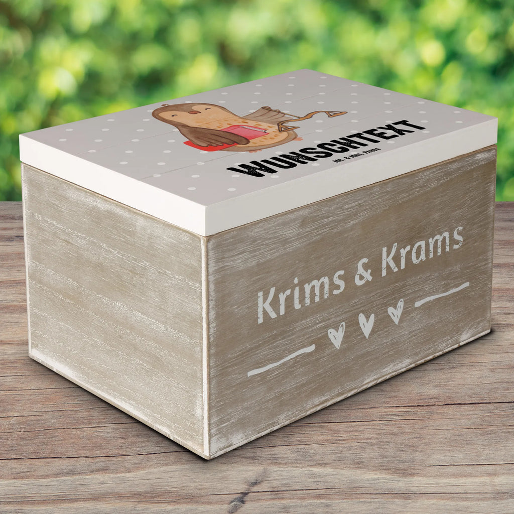 Personalisierte Holzkiste Jurist Herz Holzkiste mit Namen, Kiste mit Namen, Schatzkiste mit Namen, Truhe mit Namen, Schatulle mit Namen, Erinnerungsbox mit Namen, Erinnerungskiste, mit Namen, Dekokiste mit Namen, Aufbewahrungsbox mit Namen, Holzkiste Personalisiert, Kiste Personalisiert, Schatzkiste Personalisiert, Truhe Personalisiert, Schatulle Personalisiert, Erinnerungsbox Personalisiert, Erinnerungskiste Personalisiert, Dekokiste Personalisiert, Aufbewahrungsbox Personalisiert, Geschenkbox personalisiert, GEschenkdose personalisiert, Beruf, Ausbildung, Jubiläum, Abschied, Rente, Kollege, Kollegin, Geschenk, Schenken, Arbeitskollege, Mitarbeiter, Firma, Danke, Dankeschön, Jurist, Anwalt, Jura Studium, Master of laws, Staatsexamen, Jurastudent, Anwaltskanzlei