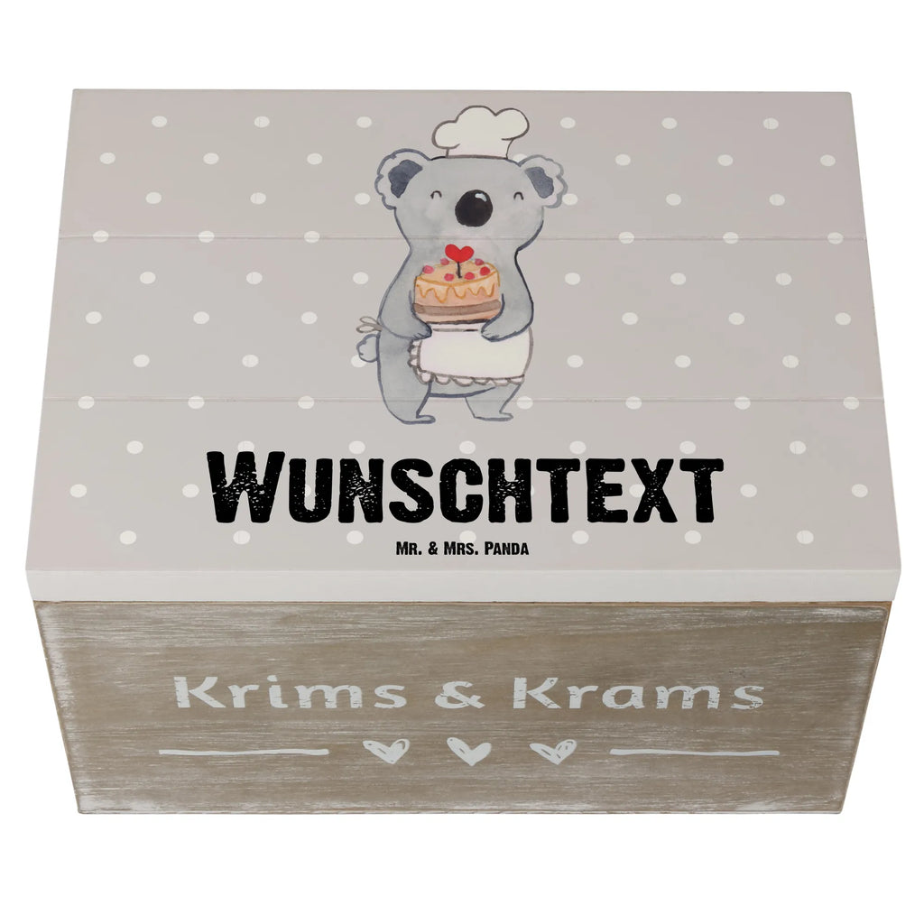 Personalisierte Holzkiste Konditor Herz Holzkiste mit Namen, Kiste mit Namen, Schatzkiste mit Namen, Truhe mit Namen, Schatulle mit Namen, Erinnerungsbox mit Namen, Erinnerungskiste, mit Namen, Dekokiste mit Namen, Aufbewahrungsbox mit Namen, Holzkiste Personalisiert, Kiste Personalisiert, Schatzkiste Personalisiert, Truhe Personalisiert, Schatulle Personalisiert, Erinnerungsbox Personalisiert, Erinnerungskiste Personalisiert, Dekokiste Personalisiert, Aufbewahrungsbox Personalisiert, Geschenkbox personalisiert, GEschenkdose personalisiert, Beruf, Ausbildung, Jubiläum, Abschied, Rente, Kollege, Kollegin, Geschenk, Schenken, Arbeitskollege, Mitarbeiter, Firma, Danke, Dankeschön, Konditor, Kuchenbäcker, Patissier, Confiseur, Bäcker