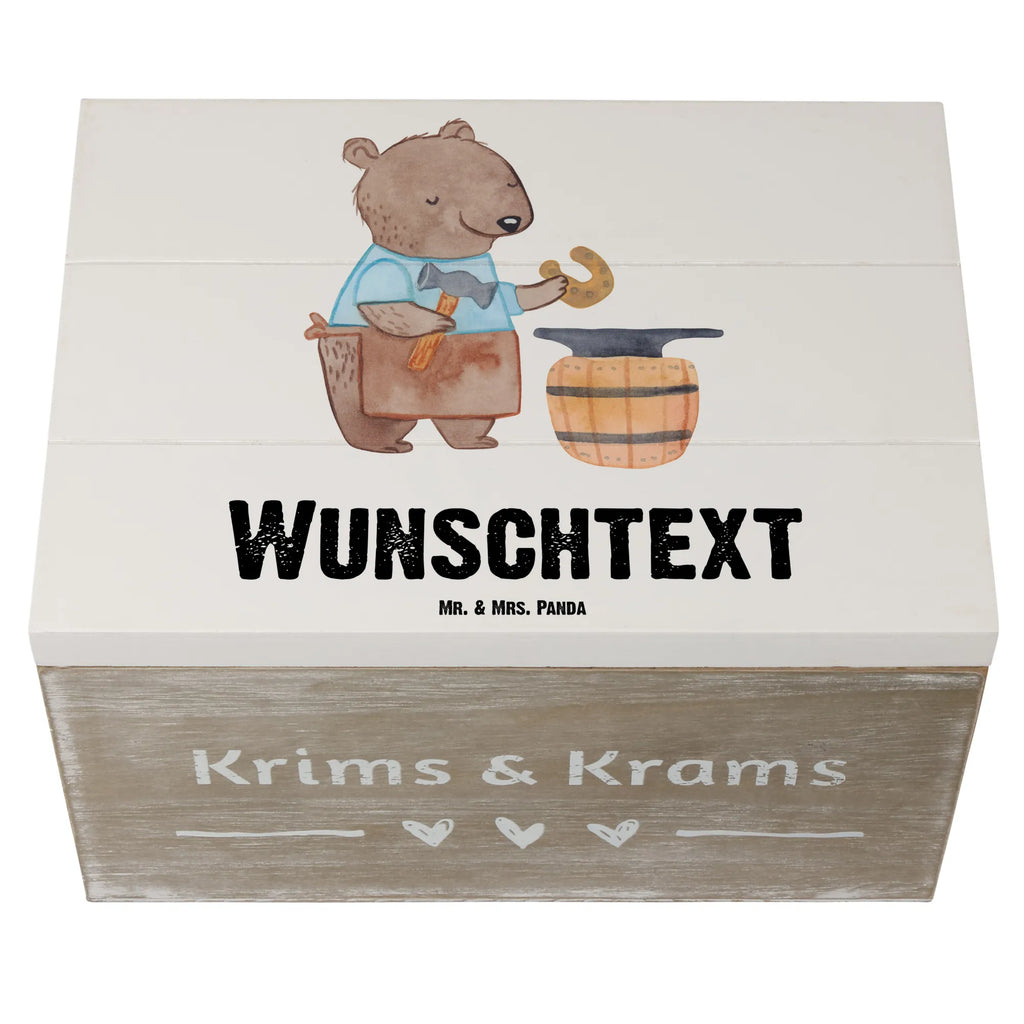 Personalisierte Holzkiste Schmied mit Herz Holzkiste mit Namen, Kiste mit Namen, Schatzkiste mit Namen, Truhe mit Namen, Schatulle mit Namen, Erinnerungsbox mit Namen, Erinnerungskiste, mit Namen, Dekokiste mit Namen, Aufbewahrungsbox mit Namen, Holzkiste Personalisiert, Kiste Personalisiert, Schatzkiste Personalisiert, Truhe Personalisiert, Schatulle Personalisiert, Erinnerungsbox Personalisiert, Erinnerungskiste Personalisiert, Dekokiste Personalisiert, Aufbewahrungsbox Personalisiert, Geschenkbox personalisiert, GEschenkdose personalisiert, Beruf, Ausbildung, Jubiläum, Abschied, Rente, Kollege, Kollegin, Geschenk, Schenken, Arbeitskollege, Mitarbeiter, Firma, Danke, Dankeschön