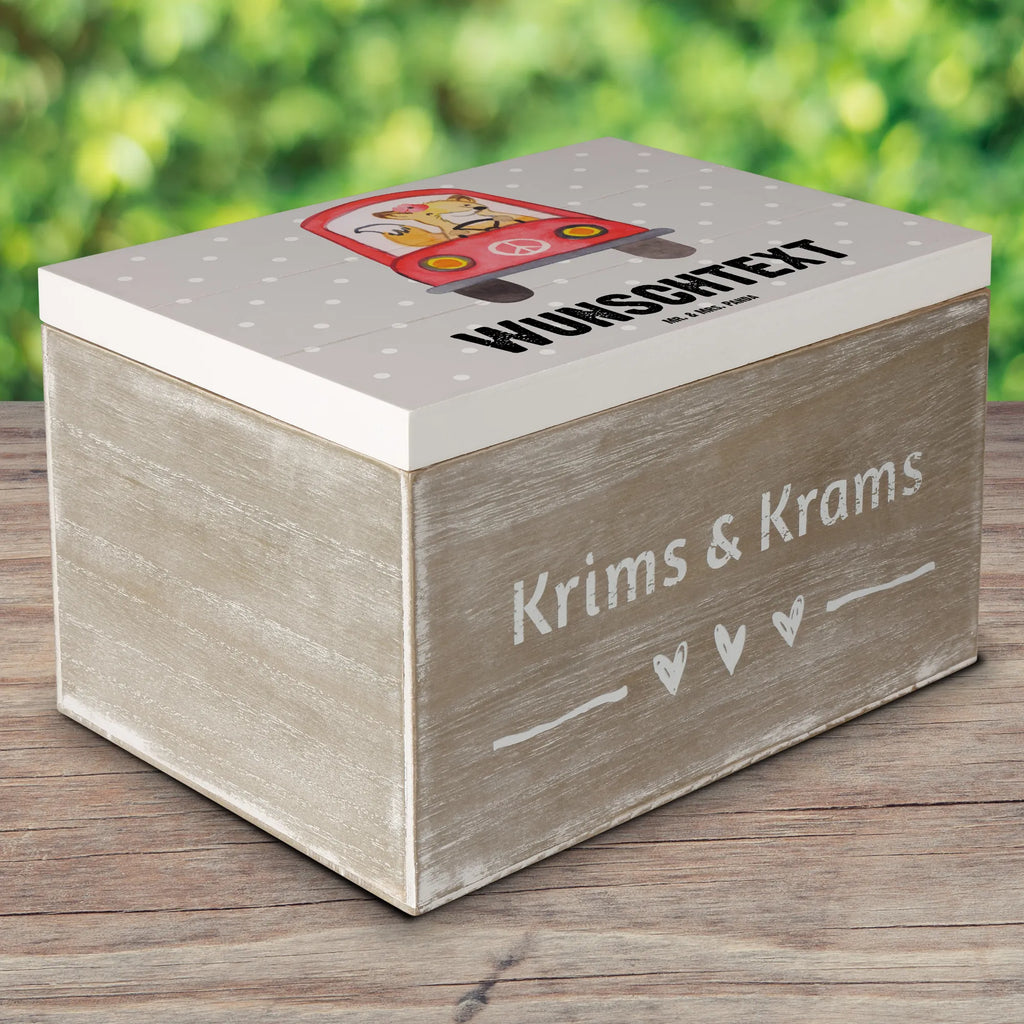 Personalisierte Holzkiste Fahrlehrerin Herz Holzkiste mit Namen, Kiste mit Namen, Schatzkiste mit Namen, Truhe mit Namen, Schatulle mit Namen, Erinnerungsbox mit Namen, Erinnerungskiste, mit Namen, Dekokiste mit Namen, Aufbewahrungsbox mit Namen, Holzkiste Personalisiert, Kiste Personalisiert, Schatzkiste Personalisiert, Truhe Personalisiert, Schatulle Personalisiert, Erinnerungsbox Personalisiert, Erinnerungskiste Personalisiert, Dekokiste Personalisiert, Aufbewahrungsbox Personalisiert, Geschenkbox personalisiert, GEschenkdose personalisiert, Beruf, Ausbildung, Jubiläum, Abschied, Rente, Kollege, Kollegin, Geschenk, Schenken, Arbeitskollege, Mitarbeiter, Firma, Danke, Dankeschön, Fahrlehrerin, Fahrschule, Fahrschullehrerin