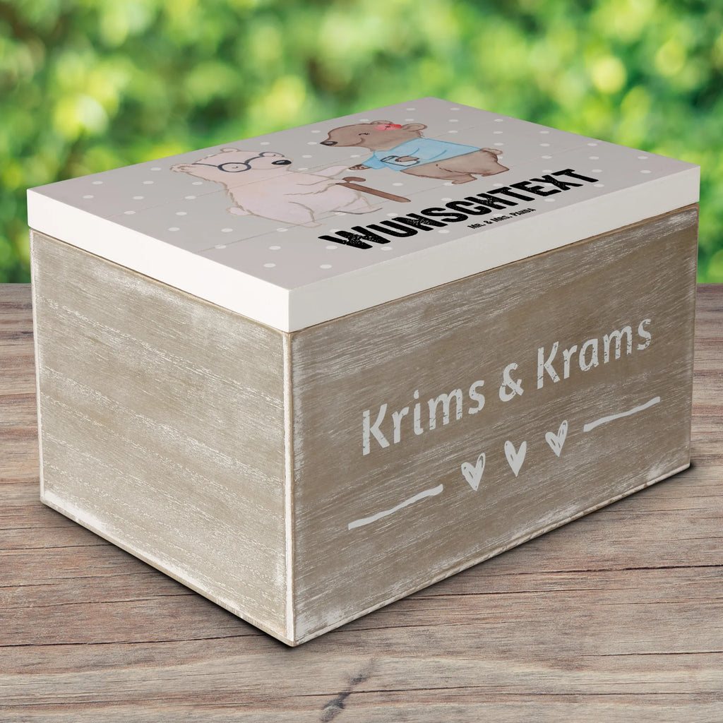 Personalisierte Holzkiste Altenpflegerin Herz Holzkiste mit Namen, Kiste mit Namen, Schatzkiste mit Namen, Truhe mit Namen, Schatulle mit Namen, Erinnerungsbox mit Namen, Erinnerungskiste, mit Namen, Dekokiste mit Namen, Aufbewahrungsbox mit Namen, Holzkiste Personalisiert, Kiste Personalisiert, Schatzkiste Personalisiert, Truhe Personalisiert, Schatulle Personalisiert, Erinnerungsbox Personalisiert, Erinnerungskiste Personalisiert, Dekokiste Personalisiert, Aufbewahrungsbox Personalisiert, Geschenkbox personalisiert, GEschenkdose personalisiert, Beruf, Ausbildung, Jubiläum, Abschied, Rente, Kollege, Kollegin, Geschenk, Schenken, Arbeitskollege, Mitarbeiter, Firma, Danke, Dankeschön, Altenpflegerin, Pflegerin, Altenheim Eröffnung