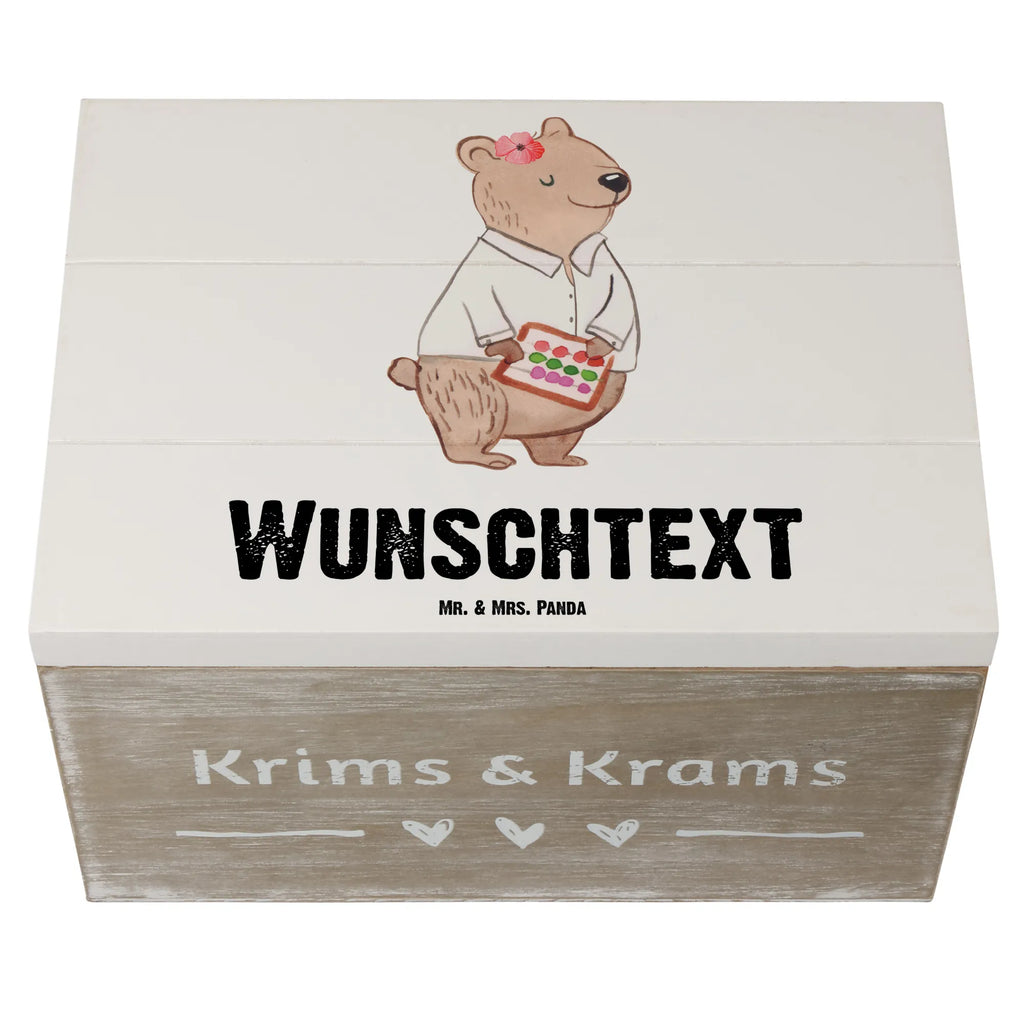 Personalisierte Holzkiste Bankfachfrau mit Herz Holzkiste mit Namen, Kiste mit Namen, Schatzkiste mit Namen, Truhe mit Namen, Schatulle mit Namen, Erinnerungsbox mit Namen, Erinnerungskiste, mit Namen, Dekokiste mit Namen, Aufbewahrungsbox mit Namen, Holzkiste Personalisiert, Kiste Personalisiert, Schatzkiste Personalisiert, Truhe Personalisiert, Schatulle Personalisiert, Erinnerungsbox Personalisiert, Erinnerungskiste Personalisiert, Dekokiste Personalisiert, Aufbewahrungsbox Personalisiert, Geschenkbox personalisiert, GEschenkdose personalisiert, Beruf, Ausbildung, Jubiläum, Abschied, Rente, Kollege, Kollegin, Geschenk, Schenken, Arbeitskollege, Mitarbeiter, Firma, Danke, Dankeschön, Bankfachfrau, Bankangestellte, Bänkerin, Bankberaterin