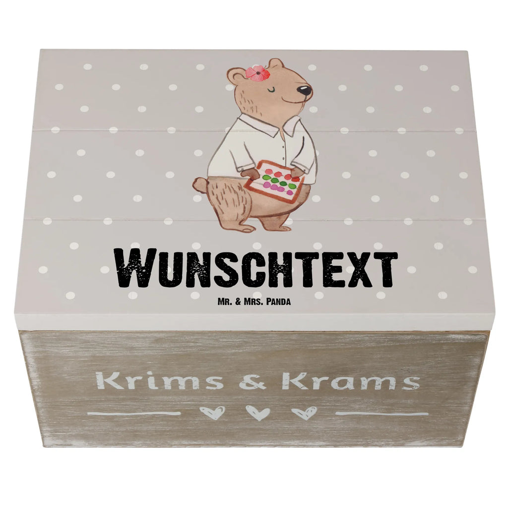 Personalisierte Holzkiste Bankfachfrau mit Herz Holzkiste mit Namen, Kiste mit Namen, Schatzkiste mit Namen, Truhe mit Namen, Schatulle mit Namen, Erinnerungsbox mit Namen, Erinnerungskiste, mit Namen, Dekokiste mit Namen, Aufbewahrungsbox mit Namen, Holzkiste Personalisiert, Kiste Personalisiert, Schatzkiste Personalisiert, Truhe Personalisiert, Schatulle Personalisiert, Erinnerungsbox Personalisiert, Erinnerungskiste Personalisiert, Dekokiste Personalisiert, Aufbewahrungsbox Personalisiert, Geschenkbox personalisiert, GEschenkdose personalisiert, Beruf, Ausbildung, Jubiläum, Abschied, Rente, Kollege, Kollegin, Geschenk, Schenken, Arbeitskollege, Mitarbeiter, Firma, Danke, Dankeschön, Bankfachfrau, Bankangestellte, Bänkerin, Bankberaterin