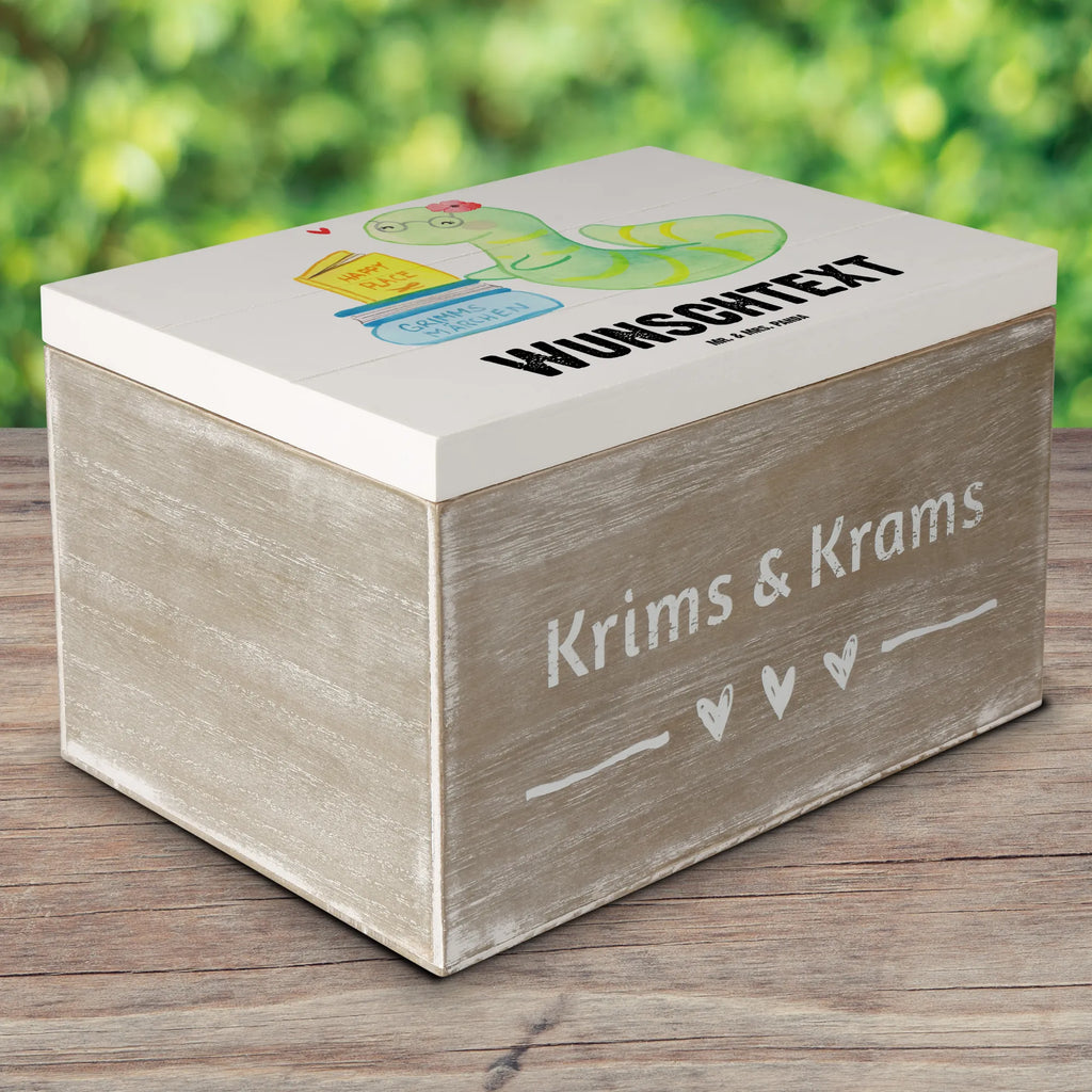 Personalisierte Holzkiste Buchhändlerin Herz Holzkiste mit Namen, Kiste mit Namen, Schatzkiste mit Namen, Truhe mit Namen, Schatulle mit Namen, Erinnerungsbox mit Namen, Erinnerungskiste, mit Namen, Dekokiste mit Namen, Aufbewahrungsbox mit Namen, Holzkiste Personalisiert, Kiste Personalisiert, Schatzkiste Personalisiert, Truhe Personalisiert, Schatulle Personalisiert, Erinnerungsbox Personalisiert, Erinnerungskiste Personalisiert, Dekokiste Personalisiert, Aufbewahrungsbox Personalisiert, Geschenkbox personalisiert, GEschenkdose personalisiert, Beruf, Ausbildung, Jubiläum, Abschied, Rente, Kollege, Kollegin, Geschenk, Schenken, Arbeitskollege, Mitarbeiter, Firma, Danke, Dankeschön, Buchhändlerin, Buchhandlung, Buchverkäuferin, Bibliothekarin, Bücherwurm