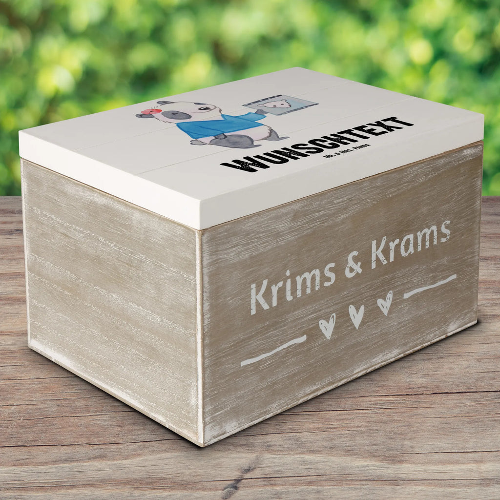 Personalisierte Holzkiste Neurologin Herz Holzkiste mit Namen, Kiste mit Namen, Schatzkiste mit Namen, Truhe mit Namen, Schatulle mit Namen, Erinnerungsbox mit Namen, Erinnerungskiste, mit Namen, Dekokiste mit Namen, Aufbewahrungsbox mit Namen, Holzkiste Personalisiert, Kiste Personalisiert, Schatzkiste Personalisiert, Truhe Personalisiert, Schatulle Personalisiert, Erinnerungsbox Personalisiert, Erinnerungskiste Personalisiert, Dekokiste Personalisiert, Aufbewahrungsbox Personalisiert, Geschenkbox personalisiert, GEschenkdose personalisiert, Beruf, Ausbildung, Jubiläum, Abschied, Rente, Kollege, Kollegin, Geschenk, Schenken, Arbeitskollege, Mitarbeiter, Firma, Danke, Dankeschön, Neurologin, Neurologie, Mediziner, Medizinstudium