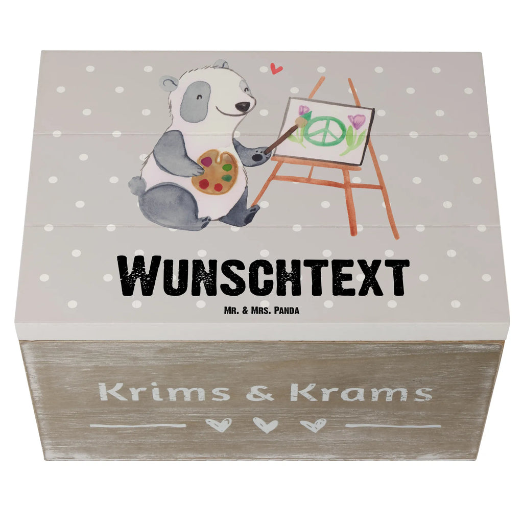 Personalisierte Holzkiste Künstler mit Herz Holzkiste mit Namen, Kiste mit Namen, Schatzkiste mit Namen, Truhe mit Namen, Schatulle mit Namen, Erinnerungsbox mit Namen, Erinnerungskiste, mit Namen, Dekokiste mit Namen, Aufbewahrungsbox mit Namen, Holzkiste Personalisiert, Kiste Personalisiert, Schatzkiste Personalisiert, Truhe Personalisiert, Schatulle Personalisiert, Erinnerungsbox Personalisiert, Erinnerungskiste Personalisiert, Dekokiste Personalisiert, Aufbewahrungsbox Personalisiert, Geschenkbox personalisiert, GEschenkdose personalisiert, Beruf, Ausbildung, Jubiläum, Abschied, Rente, Kollege, Kollegin, Geschenk, Schenken, Arbeitskollege, Mitarbeiter, Firma, Danke, Dankeschön, Künstler, Maler, Kunstmaler, Galerie Eröffnung, Kunstschule