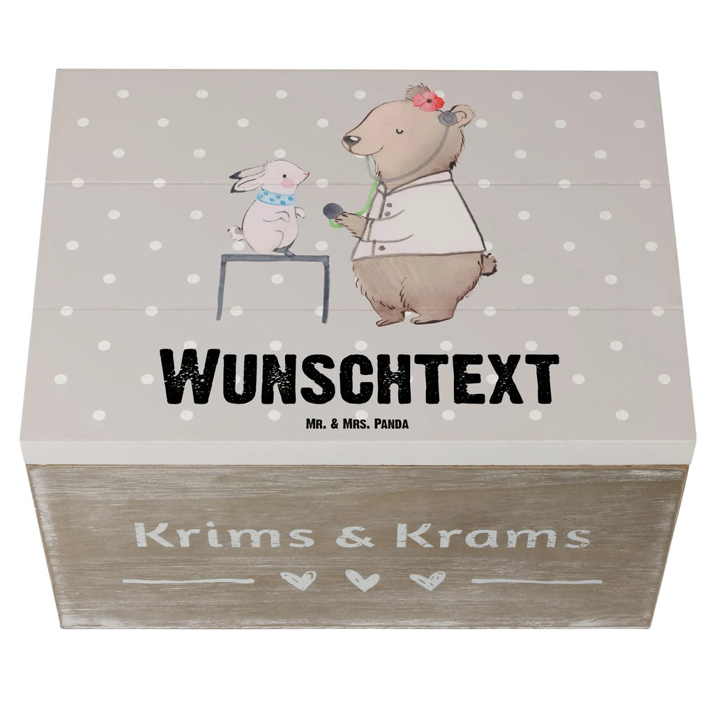 Personalisierte Holzkiste Tierheilpraktikerin Herz Holzkiste mit Namen, Kiste mit Namen, Schatzkiste mit Namen, Truhe mit Namen, Schatulle mit Namen, Erinnerungsbox mit Namen, Erinnerungskiste, mit Namen, Dekokiste mit Namen, Aufbewahrungsbox mit Namen, Holzkiste Personalisiert, Kiste Personalisiert, Schatzkiste Personalisiert, Truhe Personalisiert, Schatulle Personalisiert, Erinnerungsbox Personalisiert, Erinnerungskiste Personalisiert, Dekokiste Personalisiert, Aufbewahrungsbox Personalisiert, Geschenkbox personalisiert, GEschenkdose personalisiert, Beruf, Ausbildung, Jubiläum, Abschied, Rente, Kollege, Kollegin, Geschenk, Schenken, Arbeitskollege, Mitarbeiter, Firma, Danke, Dankeschön