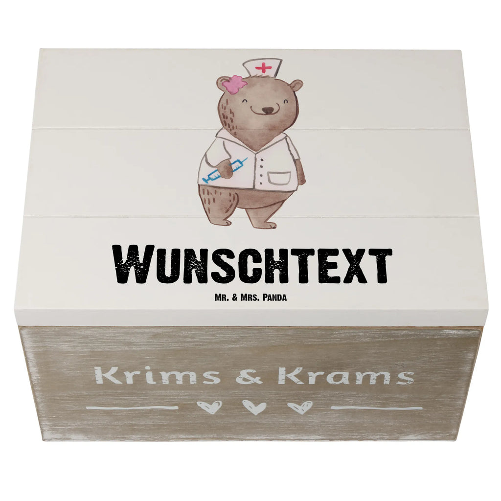 Personalisierte Holzkiste Ärztin Herz Holzkiste mit Namen, Kiste mit Namen, Schatzkiste mit Namen, Truhe mit Namen, Schatulle mit Namen, Erinnerungsbox mit Namen, Erinnerungskiste, mit Namen, Dekokiste mit Namen, Aufbewahrungsbox mit Namen, Holzkiste Personalisiert, Kiste Personalisiert, Schatzkiste Personalisiert, Truhe Personalisiert, Schatulle Personalisiert, Erinnerungsbox Personalisiert, Erinnerungskiste Personalisiert, Dekokiste Personalisiert, Aufbewahrungsbox Personalisiert, Geschenkbox personalisiert, GEschenkdose personalisiert, Beruf, Ausbildung, Jubiläum, Abschied, Rente, Kollege, Kollegin, Geschenk, Schenken, Arbeitskollege, Mitarbeiter, Firma, Danke, Dankeschön, Ärztin, Hausärztin, Medizinerin, Doktorin, Medizinstudium, Doktortitel, Arztpraxis