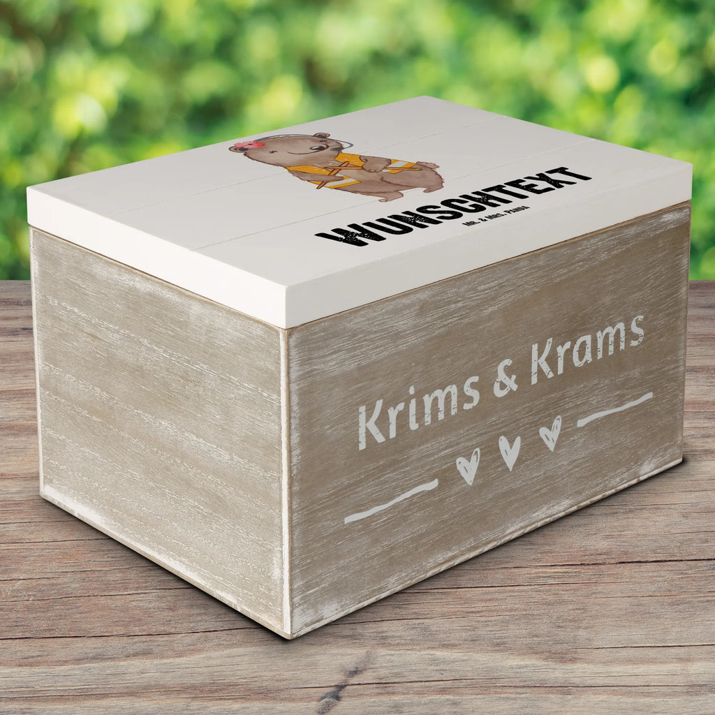 Personalisierte Holzkiste Flugbegleiterin Herz Holzkiste mit Namen, Kiste mit Namen, Schatzkiste mit Namen, Truhe mit Namen, Schatulle mit Namen, Erinnerungsbox mit Namen, Erinnerungskiste, mit Namen, Dekokiste mit Namen, Aufbewahrungsbox mit Namen, Holzkiste Personalisiert, Kiste Personalisiert, Schatzkiste Personalisiert, Truhe Personalisiert, Schatulle Personalisiert, Erinnerungsbox Personalisiert, Erinnerungskiste Personalisiert, Dekokiste Personalisiert, Aufbewahrungsbox Personalisiert, Geschenkbox personalisiert, GEschenkdose personalisiert, Beruf, Ausbildung, Jubiläum, Abschied, Rente, Kollege, Kollegin, Geschenk, Schenken, Arbeitskollege, Mitarbeiter, Firma, Danke, Dankeschön, Flugbegleiterin, Stewardess, Flugstewardess, Flight-Attendant