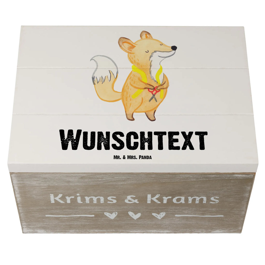 Personalisierte Holzkiste Schneider Herz Holzkiste mit Namen, Kiste mit Namen, Schatzkiste mit Namen, Truhe mit Namen, Schatulle mit Namen, Erinnerungsbox mit Namen, Erinnerungskiste, mit Namen, Dekokiste mit Namen, Aufbewahrungsbox mit Namen, Holzkiste Personalisiert, Kiste Personalisiert, Schatzkiste Personalisiert, Truhe Personalisiert, Schatulle Personalisiert, Erinnerungsbox Personalisiert, Erinnerungskiste Personalisiert, Dekokiste Personalisiert, Aufbewahrungsbox Personalisiert, Geschenkbox personalisiert, GEschenkdose personalisiert, Beruf, Ausbildung, Jubiläum, Abschied, Rente, Kollege, Kollegin, Geschenk, Schenken, Arbeitskollege, Mitarbeiter, Firma, Danke, Dankeschön