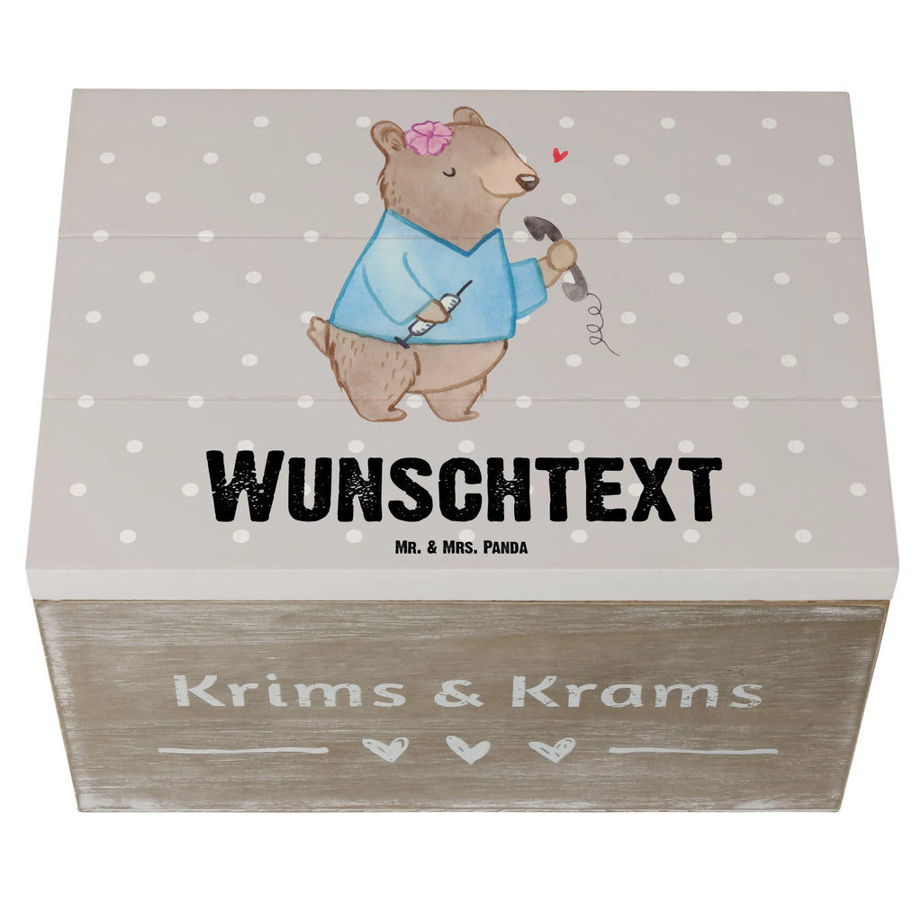 Personalisierte Holzkiste Arzthelferin Herz Holzkiste mit Namen, Kiste mit Namen, Schatzkiste mit Namen, Truhe mit Namen, Schatulle mit Namen, Erinnerungsbox mit Namen, Erinnerungskiste, mit Namen, Dekokiste mit Namen, Aufbewahrungsbox mit Namen, Holzkiste Personalisiert, Kiste Personalisiert, Schatzkiste Personalisiert, Truhe Personalisiert, Schatulle Personalisiert, Erinnerungsbox Personalisiert, Erinnerungskiste Personalisiert, Dekokiste Personalisiert, Aufbewahrungsbox Personalisiert, Geschenkbox personalisiert, GEschenkdose personalisiert, Beruf, Ausbildung, Jubiläum, Abschied, Rente, Kollege, Kollegin, Geschenk, Schenken, Arbeitskollege, Mitarbeiter, Firma, Danke, Dankeschön, Arzthelferin, Medizinische Fachangestellte