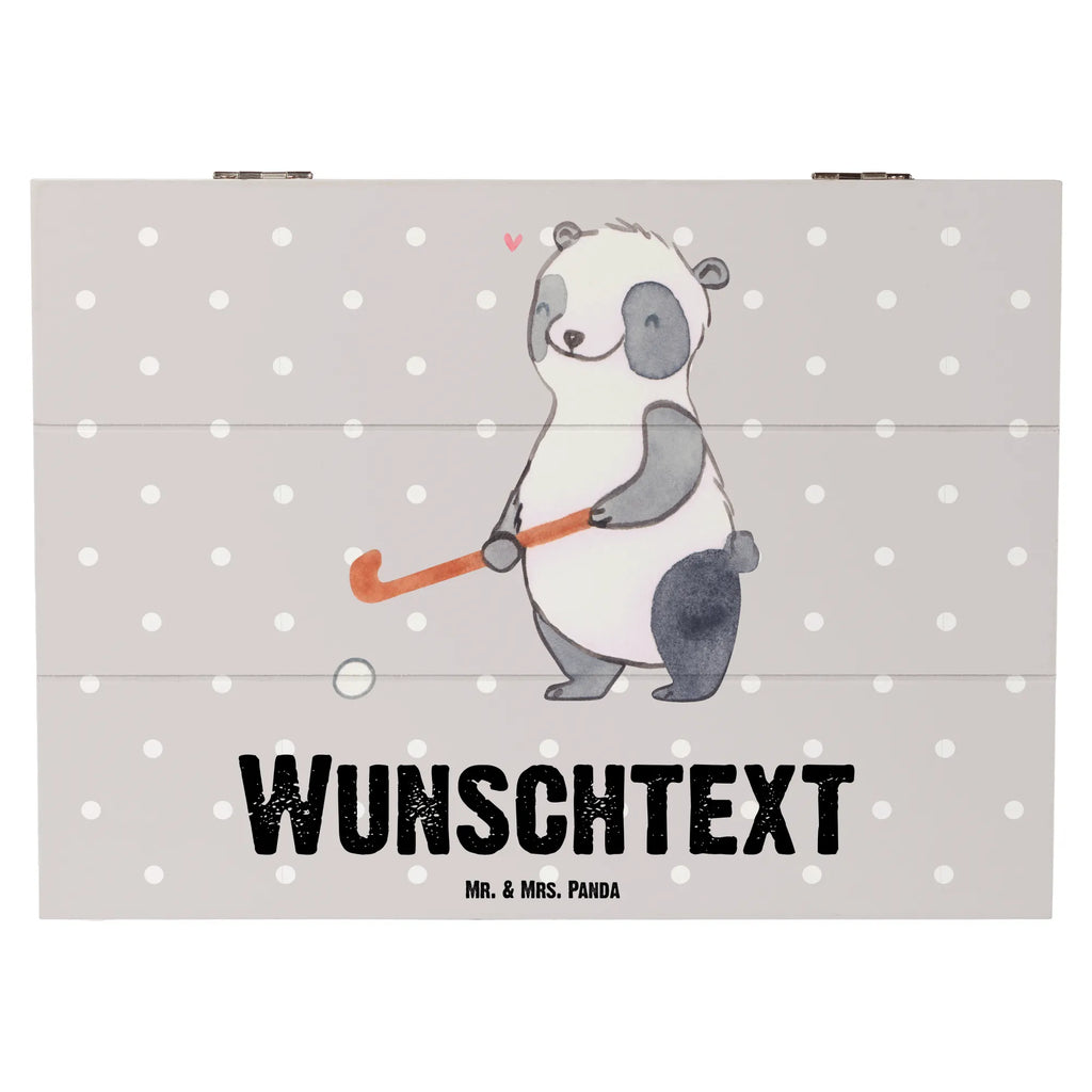 Personalisierte Holzkiste Panda Hockey spielen Holzkiste mit Namen, Kiste mit Namen, Schatzkiste mit Namen, Truhe mit Namen, Schatulle mit Namen, Erinnerungsbox mit Namen, Erinnerungskiste, mit Namen, Dekokiste mit Namen, Aufbewahrungsbox mit Namen, Holzkiste Personalisiert, Kiste Personalisiert, Schatzkiste Personalisiert, Truhe Personalisiert, Schatulle Personalisiert, Erinnerungsbox Personalisiert, Erinnerungskiste Personalisiert, Dekokiste Personalisiert, Aufbewahrungsbox Personalisiert, Geschenkbox personalisiert, GEschenkdose personalisiert, Geschenk, Sport, Sportart, Hobby, Schenken, Danke, Dankeschön, Auszeichnung, Gewinn, Sportler, Hockey spielen, Feldhockey, Hockeyschläger, Hockey Verein