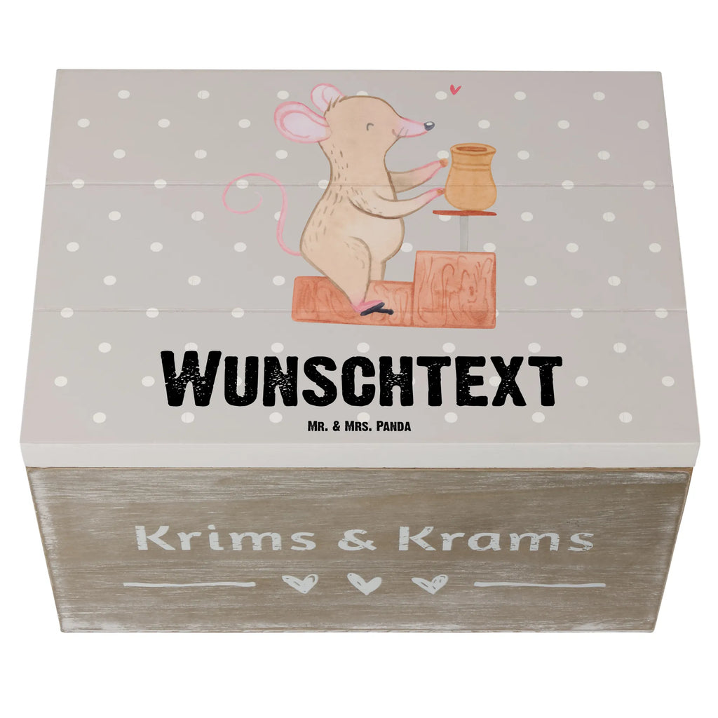 Personalisierte Holzkiste Maus Töpfern Holzkiste mit Namen, Kiste mit Namen, Schatzkiste mit Namen, Truhe mit Namen, Schatulle mit Namen, Erinnerungsbox mit Namen, Erinnerungskiste, mit Namen, Dekokiste mit Namen, Aufbewahrungsbox mit Namen, Holzkiste Personalisiert, Kiste Personalisiert, Schatzkiste Personalisiert, Truhe Personalisiert, Schatulle Personalisiert, Erinnerungsbox Personalisiert, Erinnerungskiste Personalisiert, Dekokiste Personalisiert, Aufbewahrungsbox Personalisiert, Geschenkbox personalisiert, GEschenkdose personalisiert, Geschenk, Sport, Sportart, Hobby, Schenken, Danke, Dankeschön, Auszeichnung, Gewinn, Sportler, Töpfern, Töpferei, Töpferkurs