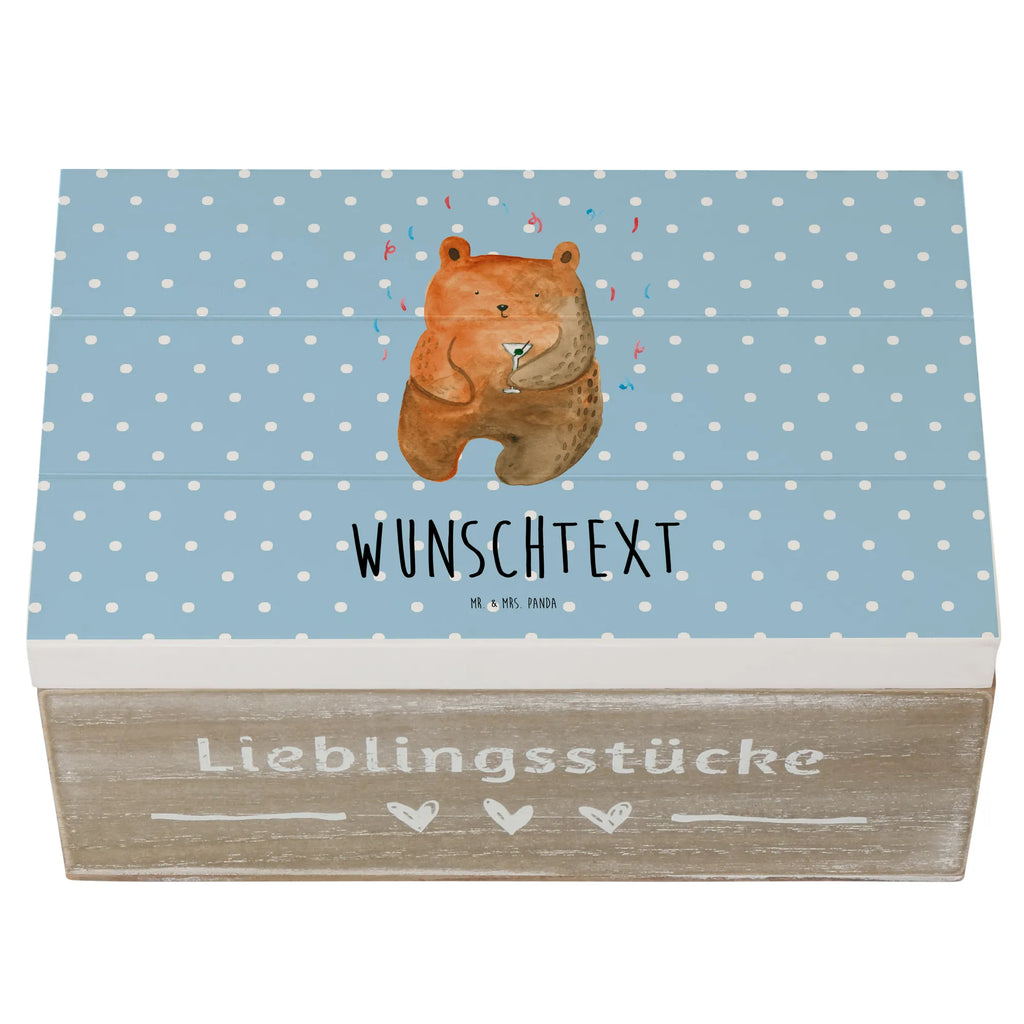 Personalisierte Holzkiste Bär Party Holzkiste mit Namen, Kiste mit Namen, Schatzkiste mit Namen, Truhe mit Namen, Schatulle mit Namen, Erinnerungsbox mit Namen, Erinnerungskiste, mit Namen, Dekokiste mit Namen, Aufbewahrungsbox mit Namen, Holzkiste Personalisiert, Kiste Personalisiert, Schatzkiste Personalisiert, Truhe Personalisiert, Schatulle Personalisiert, Erinnerungsbox Personalisiert, Erinnerungskiste Personalisiert, Dekokiste Personalisiert, Aufbewahrungsbox Personalisiert, Geschenkbox personalisiert, GEschenkdose personalisiert, Bär, Teddy, Teddybär, Geburtstag, Geburtstagsgeschenk, Geschenk, Party, Feiern, Abfeiern, Mitbringsel, Gute Laune, Lustig