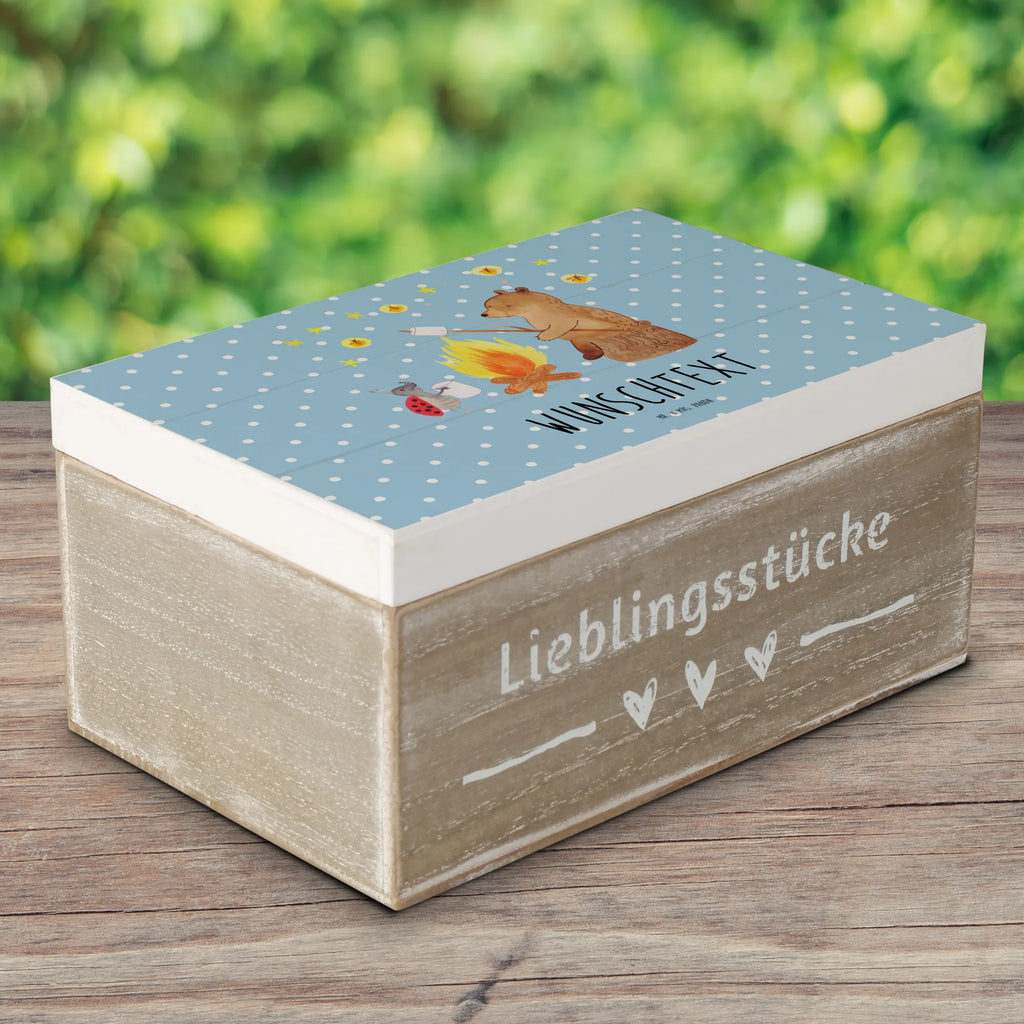 Personalisierte Holzkiste Bär & Marienkäfer Lagerfeuer Holzkiste mit Namen, Kiste mit Namen, Schatzkiste mit Namen, Truhe mit Namen, Schatulle mit Namen, Erinnerungsbox mit Namen, Erinnerungskiste, mit Namen, Dekokiste mit Namen, Aufbewahrungsbox mit Namen, Holzkiste Personalisiert, Kiste Personalisiert, Schatzkiste Personalisiert, Truhe Personalisiert, Schatulle Personalisiert, Erinnerungsbox Personalisiert, Erinnerungskiste Personalisiert, Dekokiste Personalisiert, Aufbewahrungsbox Personalisiert, Geschenkbox personalisiert, GEschenkdose personalisiert, Bär, Teddy, Teddybär, Lagerfeuer