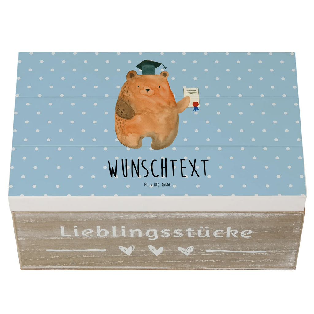 Personalisierte Holzkiste Bär Prüfung Holzkiste mit Namen, Kiste mit Namen, Schatzkiste mit Namen, Truhe mit Namen, Schatulle mit Namen, Erinnerungsbox mit Namen, Erinnerungskiste, mit Namen, Dekokiste mit Namen, Aufbewahrungsbox mit Namen, Holzkiste Personalisiert, Kiste Personalisiert, Schatzkiste Personalisiert, Truhe Personalisiert, Schatulle Personalisiert, Erinnerungsbox Personalisiert, Erinnerungskiste Personalisiert, Dekokiste Personalisiert, Aufbewahrungsbox Personalisiert, Geschenkbox personalisiert, GEschenkdose personalisiert, Bär, Teddy, Teddybär, Abitur, Prüfungen, Prüfung bestanden, Abschluss, Zeugnis, Abschlusszeugnis