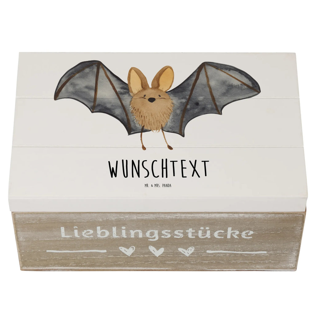 Personalisierte Holzkiste Fledermaus Flügel Holzkiste mit Namen, Kiste mit Namen, Schatzkiste mit Namen, Truhe mit Namen, Schatulle mit Namen, Erinnerungsbox mit Namen, Erinnerungskiste, mit Namen, Dekokiste mit Namen, Aufbewahrungsbox mit Namen, Holzkiste Personalisiert, Kiste Personalisiert, Schatzkiste Personalisiert, Truhe Personalisiert, Schatulle Personalisiert, Erinnerungsbox Personalisiert, Erinnerungskiste Personalisiert, Dekokiste Personalisiert, Aufbewahrungsbox Personalisiert, Geschenkbox personalisiert, GEschenkdose personalisiert, Tiermotive, Gute Laune, lustige Sprüche, Tiere