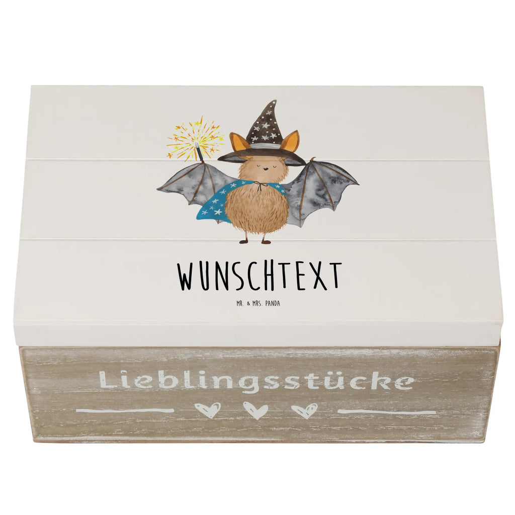 Personalisierte Holzkiste Fledermaus Zauberer Holzkiste mit Namen, Kiste mit Namen, Schatzkiste mit Namen, Truhe mit Namen, Schatulle mit Namen, Erinnerungsbox mit Namen, Erinnerungskiste, mit Namen, Dekokiste mit Namen, Aufbewahrungsbox mit Namen, Holzkiste Personalisiert, Kiste Personalisiert, Schatzkiste Personalisiert, Truhe Personalisiert, Schatulle Personalisiert, Erinnerungsbox Personalisiert, Erinnerungskiste Personalisiert, Dekokiste Personalisiert, Aufbewahrungsbox Personalisiert, Geschenkbox personalisiert, GEschenkdose personalisiert, Tiermotive, Gute Laune, lustige Sprüche, Tiere, Fledermaus, Fledermäuse, Zauberer, Magier, Frauen, reinsteigern