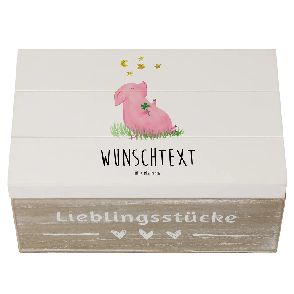 Personalisierte Holzkiste Schwein Glück Holzkiste mit Namen, Kiste mit Namen, Schatzkiste mit Namen, Truhe mit Namen, Schatulle mit Namen, Erinnerungsbox mit Namen, Erinnerungskiste, mit Namen, Dekokiste mit Namen, Aufbewahrungsbox mit Namen, Holzkiste Personalisiert, Kiste Personalisiert, Schatzkiste Personalisiert, Truhe Personalisiert, Schatulle Personalisiert, Erinnerungsbox Personalisiert, Erinnerungskiste Personalisiert, Dekokiste Personalisiert, Aufbewahrungsbox Personalisiert, Geschenkbox personalisiert, GEschenkdose personalisiert, Tiermotive, Gute Laune, lustige Sprüche, Tiere, Glücksschwein. Glück, Schwein, Schweinchen, Sterne, Sernchen, Ziele, Träume, Motivation, Glücksbringer