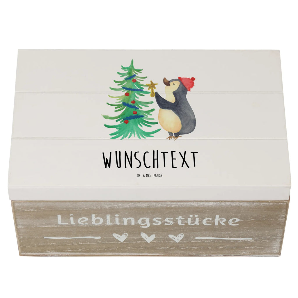 Personalisierte Holzkiste Pinguin Weihnachtsbaum Holzkiste mit Namen, Kiste mit Namen, Schatzkiste mit Namen, Truhe mit Namen, Schatulle mit Namen, Erinnerungsbox mit Namen, Erinnerungskiste, mit Namen, Dekokiste mit Namen, Aufbewahrungsbox mit Namen, Holzkiste Personalisiert, Kiste Personalisiert, Schatzkiste Personalisiert, Truhe Personalisiert, Schatulle Personalisiert, Erinnerungsbox Personalisiert, Erinnerungskiste Personalisiert, Dekokiste Personalisiert, Aufbewahrungsbox Personalisiert, Geschenkbox personalisiert, GEschenkdose personalisiert, Winter, Weihnachten, Weihnachtsdeko, Nikolaus, Advent, Heiligabend, Wintermotiv, Pinguin