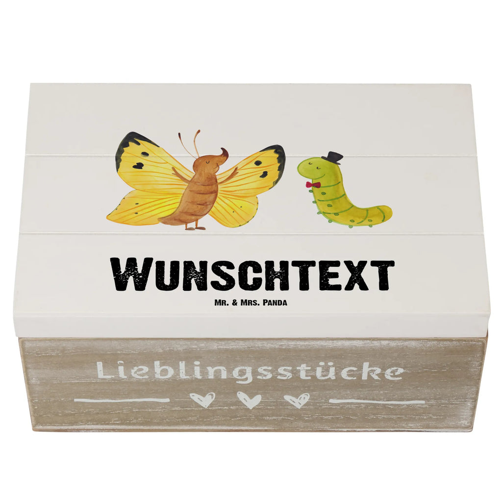 Personalisierte Holzkiste Raupe & Schmetterling Holzkiste mit Namen, Kiste mit Namen, Schatzkiste mit Namen, Truhe mit Namen, Schatulle mit Namen, Erinnerungsbox mit Namen, Erinnerungskiste, mit Namen, Dekokiste mit Namen, Aufbewahrungsbox mit Namen, Holzkiste Personalisiert, Kiste Personalisiert, Schatzkiste Personalisiert, Truhe Personalisiert, Schatulle Personalisiert, Erinnerungsbox Personalisiert, Erinnerungskiste Personalisiert, Dekokiste Personalisiert, Aufbewahrungsbox Personalisiert, Geschenkbox personalisiert, GEschenkdose personalisiert, Tiermotive, Gute Laune, lustige Sprüche, Tiere, Raupe, Schmetterling, Zitronenfalter, Entwicklung, Erwachsen werden, Kokon, Hut, Hütchen, Schönheit, Aufwachsen