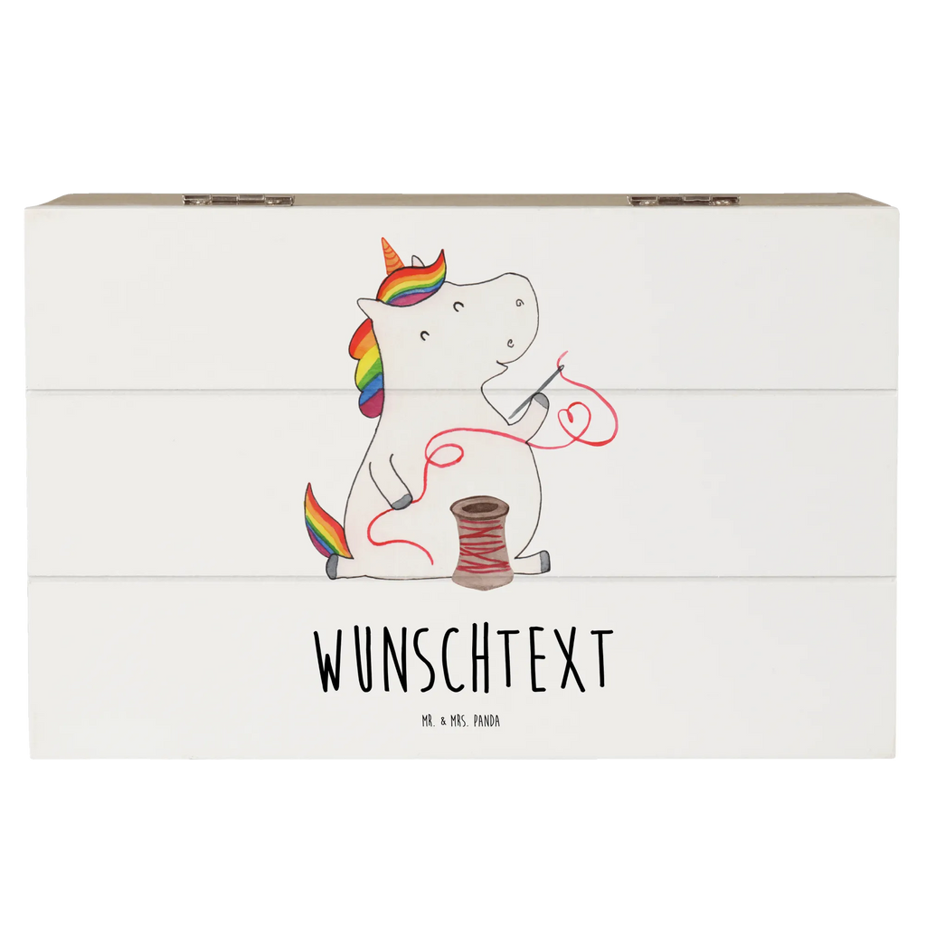 Personalisierte Holzkiste Einhorn Näherin Holzkiste mit Namen, Kiste mit Namen, Schatzkiste mit Namen, Truhe mit Namen, Schatulle mit Namen, Erinnerungsbox mit Namen, Erinnerungskiste, mit Namen, Dekokiste mit Namen, Aufbewahrungsbox mit Namen, Holzkiste Personalisiert, Kiste Personalisiert, Schatzkiste Personalisiert, Truhe Personalisiert, Schatulle Personalisiert, Erinnerungsbox Personalisiert, Erinnerungskiste Personalisiert, Dekokiste Personalisiert, Aufbewahrungsbox Personalisiert, Geschenkbox personalisiert, GEschenkdose personalisiert, Einhorn, Einhörner, Einhorn Deko, Unicorn, Näherin, nähen, Mädchen, Freundin, Häkeln, Stricken, basteln, Nähzimmer