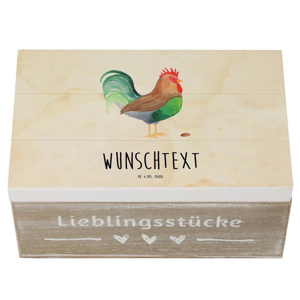 Personalisierte Holzkiste Hahn Korn Holzkiste mit Namen, Kiste mit Namen, Schatzkiste mit Namen, Truhe mit Namen, Schatulle mit Namen, Erinnerungsbox mit Namen, Erinnerungskiste, mit Namen, Dekokiste mit Namen, Aufbewahrungsbox mit Namen, Holzkiste Personalisiert, Kiste Personalisiert, Schatzkiste Personalisiert, Truhe Personalisiert, Schatulle Personalisiert, Erinnerungsbox Personalisiert, Erinnerungskiste Personalisiert, Dekokiste Personalisiert, Aufbewahrungsbox Personalisiert, Geschenkbox personalisiert, GEschenkdose personalisiert, Bauernhof, Hoftiere, Landwirt, Landwirtin, Hahn, Korn, Henne, Eier, Natur