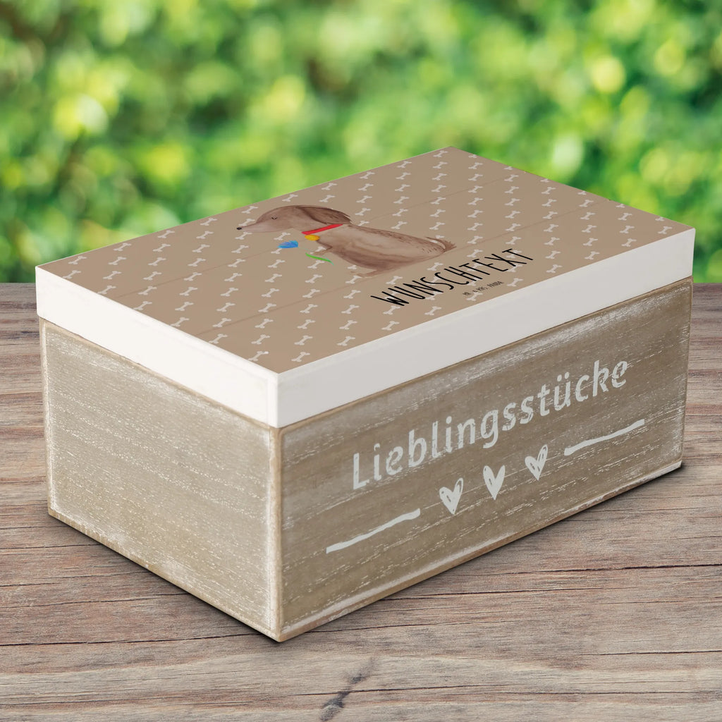 Personalisierte Holzkiste Hund Blume Holzkiste mit Namen, Kiste mit Namen, Schatzkiste mit Namen, Truhe mit Namen, Schatulle mit Namen, Erinnerungsbox mit Namen, Erinnerungskiste, mit Namen, Dekokiste mit Namen, Aufbewahrungsbox mit Namen, Holzkiste Personalisiert, Kiste Personalisiert, Schatzkiste Personalisiert, Truhe Personalisiert, Schatulle Personalisiert, Erinnerungsbox Personalisiert, Erinnerungskiste Personalisiert, Dekokiste Personalisiert, Aufbewahrungsbox Personalisiert, Geschenkbox personalisiert, GEschenkdose personalisiert, Hund, Hundemotiv, Haustier, Hunderasse, Tierliebhaber, Hundebesitzer, Sprüche, Hunde, Frauchen, Hundeliebe