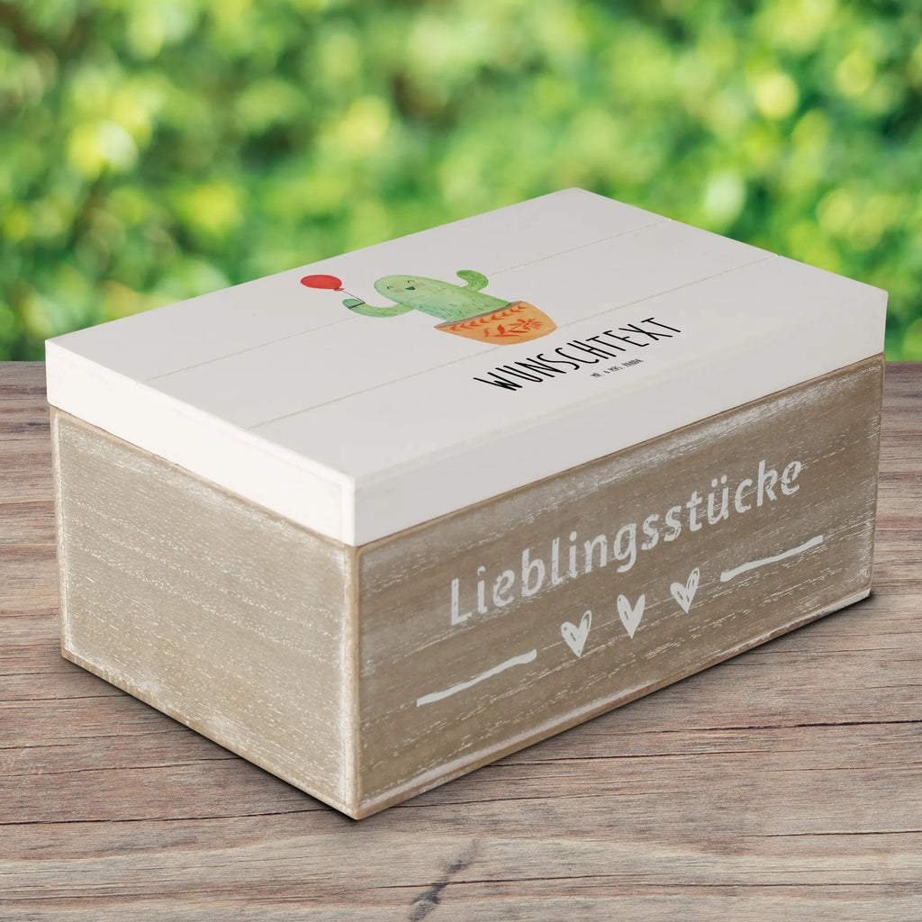 Personalisierte Holzkiste Kaktus Luftballon Holzkiste mit Namen, Kiste mit Namen, Schatzkiste mit Namen, Truhe mit Namen, Schatulle mit Namen, Erinnerungsbox mit Namen, Erinnerungskiste, mit Namen, Dekokiste mit Namen, Aufbewahrungsbox mit Namen, Holzkiste Personalisiert, Kiste Personalisiert, Schatzkiste Personalisiert, Truhe Personalisiert, Schatulle Personalisiert, Erinnerungsbox Personalisiert, Erinnerungskiste Personalisiert, Dekokiste Personalisiert, Aufbewahrungsbox Personalisiert, Geschenkbox personalisiert, GEschenkdose personalisiert, Kaktus, Kakteen, Luftballon, Neustart, Freude, Büro, Stress, Büroalltag, Freundin, Freund, Ausbildung, Prüfung