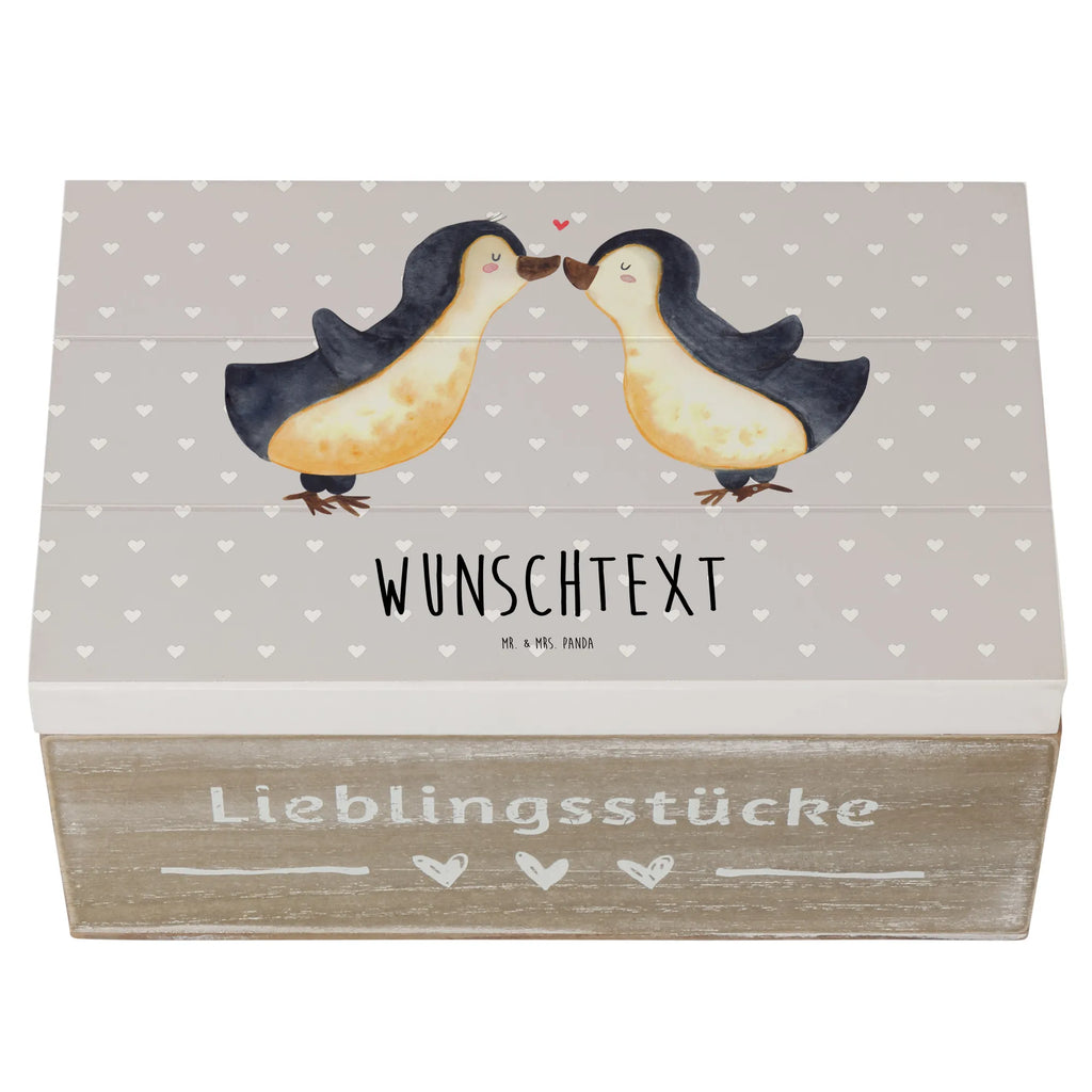 Personalisierte Holzkiste Pinguin Liebe Holzkiste mit Namen, Kiste mit Namen, Schatzkiste mit Namen, Truhe mit Namen, Schatulle mit Namen, Erinnerungsbox mit Namen, Erinnerungskiste, mit Namen, Dekokiste mit Namen, Aufbewahrungsbox mit Namen, Holzkiste Personalisiert, Kiste Personalisiert, Schatzkiste Personalisiert, Truhe Personalisiert, Schatulle Personalisiert, Erinnerungsbox Personalisiert, Erinnerungskiste Personalisiert, Dekokiste Personalisiert, Aufbewahrungsbox Personalisiert, Geschenkbox personalisiert, GEschenkdose personalisiert, Liebe, Partner, Freund, Freundin, Ehemann, Ehefrau, Heiraten, Verlobung, Heiratsantrag, Liebesgeschenk, Jahrestag, Hocheitstag, Pinguin, Pinguine, Pinguin Paar, Pinguinpaar, Pinguin Liebe, Paar, Pärchen. Liebespaar, Liebesbeweis, Liebesspruch, Hochzeitstag, Geschenk Freund, Geschenk Freundin, Verlobte, Verlobter, Love, Geschenk Hochzeitstag, Geschenkidee, Hochzeit, Gastgeschenk