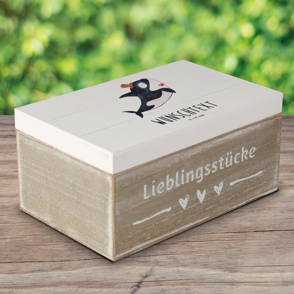 Personalisierte Holzkiste Orca Zylinder Holzkiste mit Namen, Kiste mit Namen, Schatzkiste mit Namen, Truhe mit Namen, Schatulle mit Namen, Erinnerungsbox mit Namen, Erinnerungskiste, mit Namen, Dekokiste mit Namen, Aufbewahrungsbox mit Namen, Holzkiste Personalisiert, Kiste Personalisiert, Schatzkiste Personalisiert, Truhe Personalisiert, Schatulle Personalisiert, Erinnerungsbox Personalisiert, Erinnerungskiste Personalisiert, Dekokiste Personalisiert, Aufbewahrungsbox Personalisiert, Geschenkbox personalisiert, GEschenkdose personalisiert, Meerestiere, Meer, Urlaub, Narwal, Glitter, Konfetti, Glitzer, Geburtstag, Feier, Fete, Fest, Glückwunsch, Orca