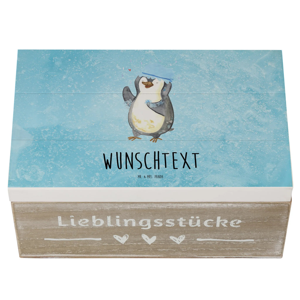 Personalisierte Holzkiste Pinguin duscht Holzkiste mit Namen, Kiste mit Namen, Schatzkiste mit Namen, Truhe mit Namen, Schatulle mit Namen, Erinnerungsbox mit Namen, Erinnerungskiste, mit Namen, Dekokiste mit Namen, Aufbewahrungsbox mit Namen, Holzkiste Personalisiert, Kiste Personalisiert, Schatzkiste Personalisiert, Truhe Personalisiert, Schatulle Personalisiert, Erinnerungsbox Personalisiert, Erinnerungskiste Personalisiert, Dekokiste Personalisiert, Aufbewahrungsbox Personalisiert, Geschenkbox personalisiert, GEschenkdose personalisiert, Pinguin, Pinguine, Dusche, duschen, Lebensmotto, Motivation, Neustart, Neuanfang, glücklich sein