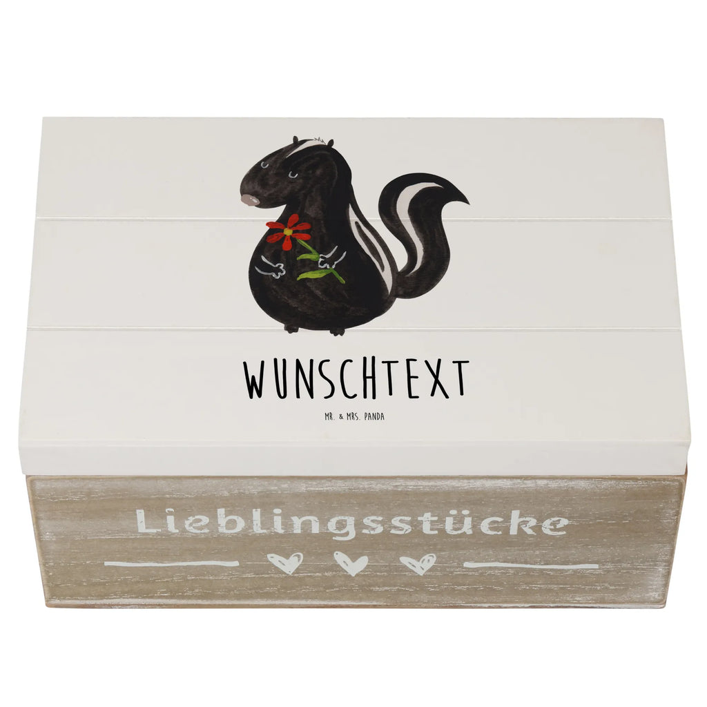 Personalisierte Holzkiste Stinktier Blume Holzkiste mit Namen, Kiste mit Namen, Schatzkiste mit Namen, Truhe mit Namen, Schatulle mit Namen, Erinnerungsbox mit Namen, Erinnerungskiste, mit Namen, Dekokiste mit Namen, Aufbewahrungsbox mit Namen, Holzkiste Personalisiert, Kiste Personalisiert, Schatzkiste Personalisiert, Truhe Personalisiert, Schatulle Personalisiert, Erinnerungsbox Personalisiert, Erinnerungskiste Personalisiert, Dekokiste Personalisiert, Aufbewahrungsbox Personalisiert, Geschenkbox personalisiert, GEschenkdose personalisiert, Stinktier, Skunk, Wildtier, Raubtier, Stinker, Stinki, Tagträumer, verträumt, Dreams, Träume