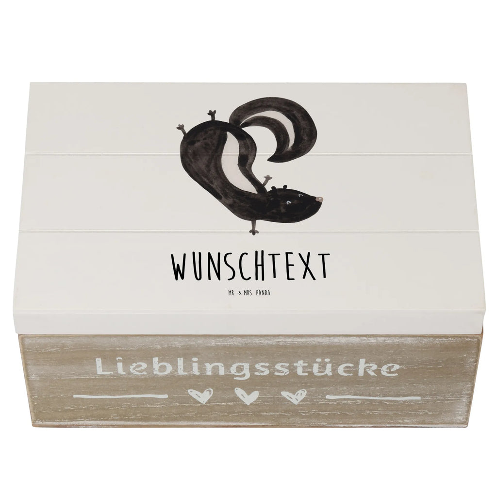 Personalisierte Holzkiste Stinktier Handstand Holzkiste mit Namen, Kiste mit Namen, Schatzkiste mit Namen, Truhe mit Namen, Schatulle mit Namen, Erinnerungsbox mit Namen, Erinnerungskiste, mit Namen, Dekokiste mit Namen, Aufbewahrungsbox mit Namen, Holzkiste Personalisiert, Kiste Personalisiert, Schatzkiste Personalisiert, Truhe Personalisiert, Schatulle Personalisiert, Erinnerungsbox Personalisiert, Erinnerungskiste Personalisiert, Dekokiste Personalisiert, Aufbewahrungsbox Personalisiert, Geschenkbox personalisiert, GEschenkdose personalisiert, Stinktier, Skunk, Wildtier, Raubtier, Stinker, Stinki, Spielplatz, verpielt, Kind