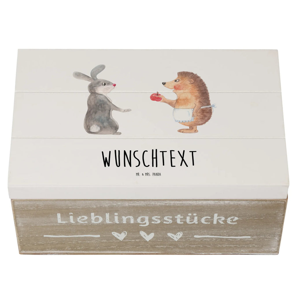 Personalisierte Holzkiste Hase Igel Holzkiste mit Namen, Kiste mit Namen, Schatzkiste mit Namen, Truhe mit Namen, Schatulle mit Namen, Erinnerungsbox mit Namen, Erinnerungskiste, mit Namen, Dekokiste mit Namen, Aufbewahrungsbox mit Namen, Holzkiste Personalisiert, Kiste Personalisiert, Schatzkiste Personalisiert, Truhe Personalisiert, Schatulle Personalisiert, Erinnerungsbox Personalisiert, Erinnerungskiste Personalisiert, Dekokiste Personalisiert, Aufbewahrungsbox Personalisiert, Geschenkbox personalisiert, GEschenkdose personalisiert, Tiermotive, Gute Laune, lustige Sprüche, Tiere, Igel und Hase, Igel, Hase, Liebe Spruch, Liebeskummer Geschenk, Herzschmerz, Trösten, Trennungsschmerz, Spruch romantisch