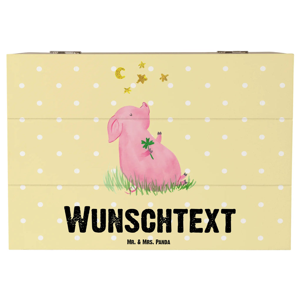 Personalisierte Holzkiste Schwein Glück Holzkiste mit Namen, Kiste mit Namen, Schatzkiste mit Namen, Truhe mit Namen, Schatulle mit Namen, Erinnerungsbox mit Namen, Erinnerungskiste, mit Namen, Dekokiste mit Namen, Aufbewahrungsbox mit Namen, Holzkiste Personalisiert, Kiste Personalisiert, Schatzkiste Personalisiert, Truhe Personalisiert, Schatulle Personalisiert, Erinnerungsbox Personalisiert, Erinnerungskiste Personalisiert, Dekokiste Personalisiert, Aufbewahrungsbox Personalisiert, Geschenkbox personalisiert, GEschenkdose personalisiert, Tiermotive, Gute Laune, lustige Sprüche, Tiere, Glücksschwein. Glück, Schwein, Schweinchen, Sterne, Sernchen, Ziele, Träume, Motivation, Glücksbringer