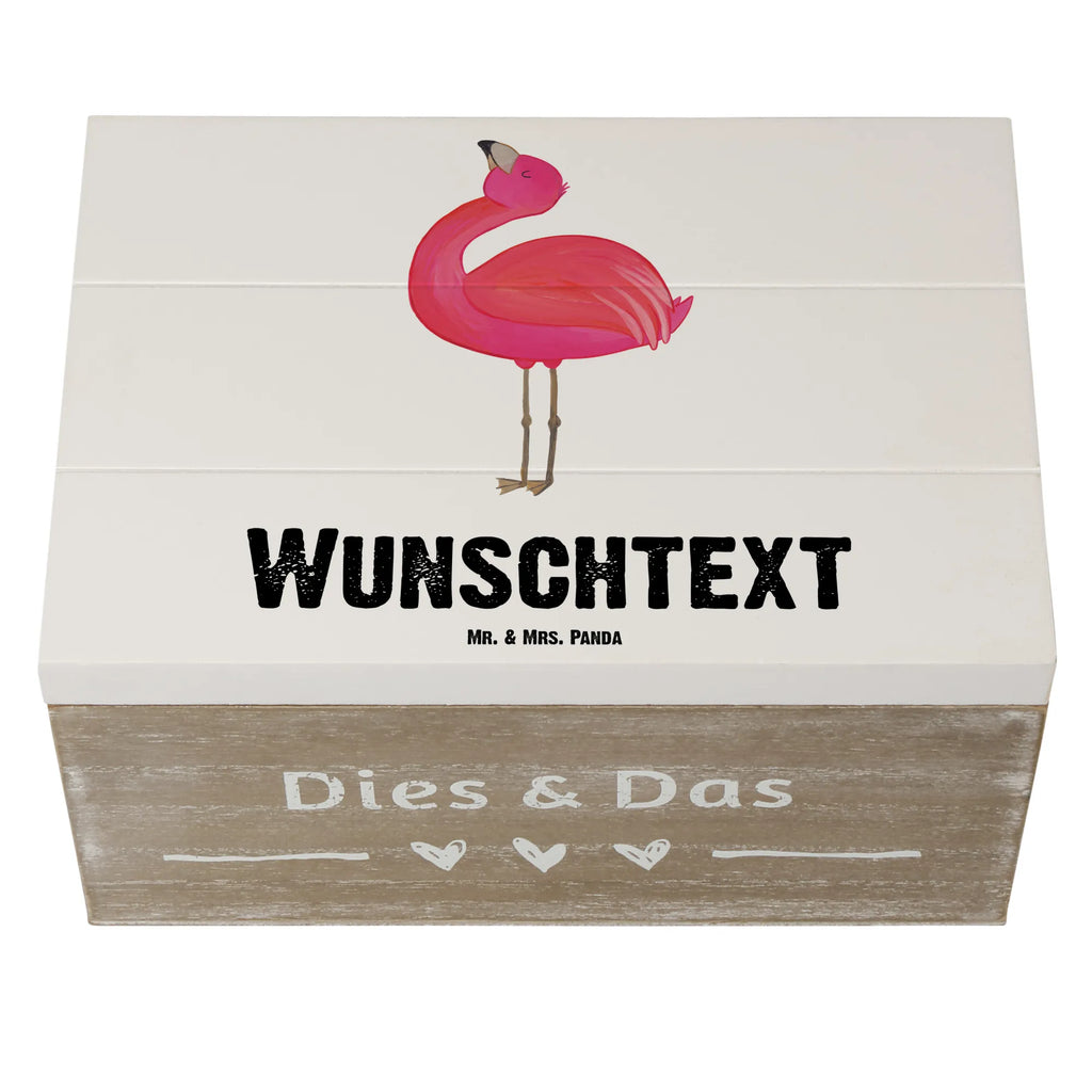 Personalisierte Holzkiste Flamingo stolz Holzkiste mit Namen, Kiste mit Namen, Schatzkiste mit Namen, Truhe mit Namen, Schatulle mit Namen, Erinnerungsbox mit Namen, Erinnerungskiste, mit Namen, Dekokiste mit Namen, Aufbewahrungsbox mit Namen, Holzkiste Personalisiert, Kiste Personalisiert, Schatzkiste Personalisiert, Truhe Personalisiert, Schatulle Personalisiert, Erinnerungsbox Personalisiert, Erinnerungskiste Personalisiert, Dekokiste Personalisiert, Aufbewahrungsbox Personalisiert, Geschenkbox personalisiert, GEschenkdose personalisiert, Flamingo, stolz, Freude, Selbstliebe, Selbstakzeptanz, Freundin, beste Freundin, Tochter, Mama, Schwester