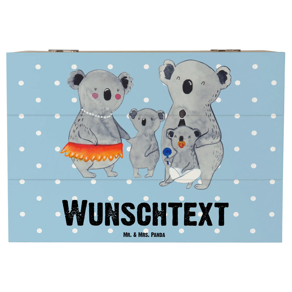 Personalisierte Holzkiste Koala Familie Holzkiste mit Namen, Kiste mit Namen, Schatzkiste mit Namen, Truhe mit Namen, Schatulle mit Namen, Erinnerungsbox mit Namen, Erinnerungskiste, mit Namen, Dekokiste mit Namen, Aufbewahrungsbox mit Namen, Holzkiste Personalisiert, Kiste Personalisiert, Schatzkiste Personalisiert, Truhe Personalisiert, Schatulle Personalisiert, Erinnerungsbox Personalisiert, Erinnerungskiste Personalisiert, Dekokiste Personalisiert, Aufbewahrungsbox Personalisiert, Geschenkbox personalisiert, GEschenkdose personalisiert, Familie, Vatertag, Muttertag, Bruder, Schwester, Mama, Papa, Oma, Opa, Koala, Koalas, Family, Kinder, Geschwister, Familienleben