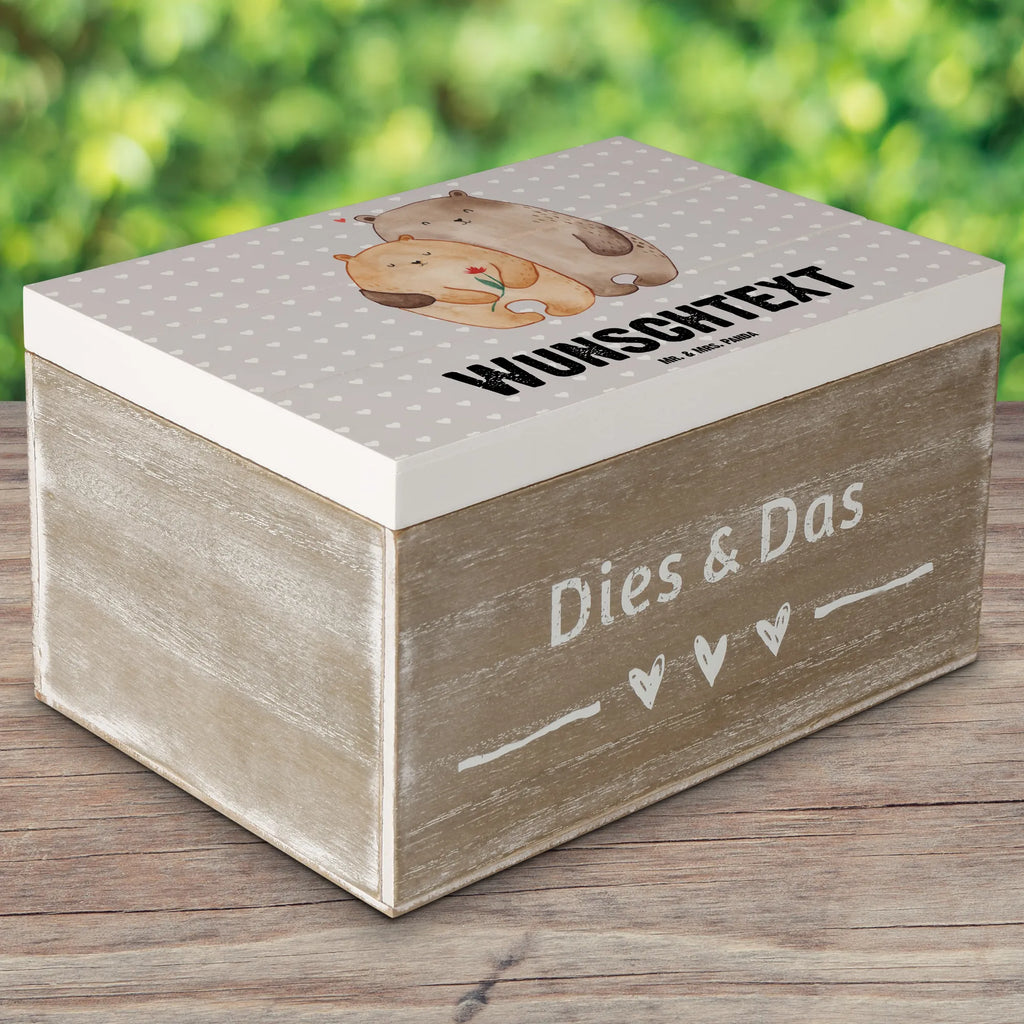 Personalisierte Holzkiste Bären Liebe Holzkiste mit Namen, Kiste mit Namen, Schatzkiste mit Namen, Truhe mit Namen, Schatulle mit Namen, Erinnerungsbox mit Namen, Erinnerungskiste, mit Namen, Dekokiste mit Namen, Aufbewahrungsbox mit Namen, Holzkiste Personalisiert, Kiste Personalisiert, Schatzkiste Personalisiert, Truhe Personalisiert, Schatulle Personalisiert, Erinnerungsbox Personalisiert, Erinnerungskiste Personalisiert, Dekokiste Personalisiert, Aufbewahrungsbox Personalisiert, Geschenkbox personalisiert, GEschenkdose personalisiert, Liebe, Partner, Freund, Freundin, Ehemann, Ehefrau, Heiraten, Verlobung, Heiratsantrag, Liebesgeschenk, Jahrestag, Hocheitstag, Verliebt, Verlobt, Verheiratet, Geschenk Freundin, Geschenk Freund, Liebesbeweis, Hochzeitstag, Geschenk Hochzeit, Bären, Bärchen, Bär