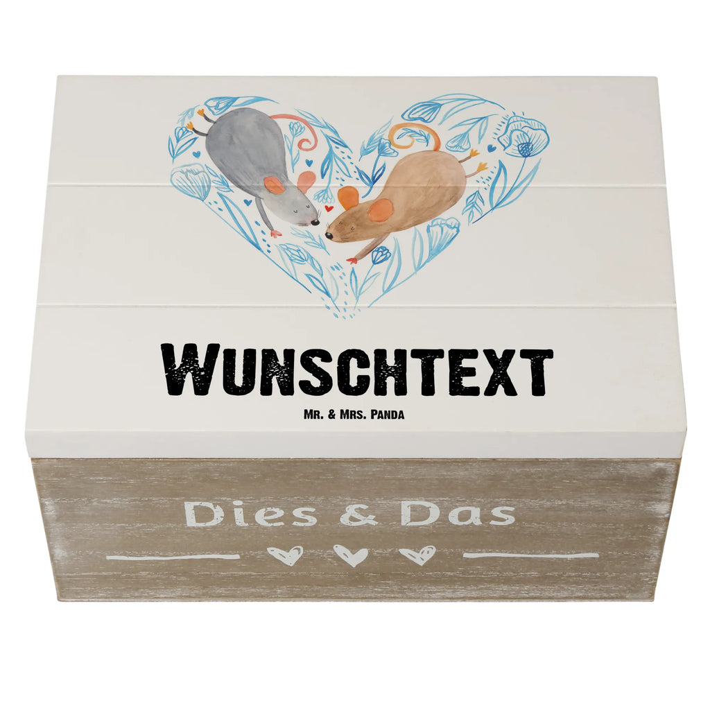 Personalisierte Holzkiste Mäuse Herz Holzkiste mit Namen, Kiste mit Namen, Schatzkiste mit Namen, Truhe mit Namen, Schatulle mit Namen, Erinnerungsbox mit Namen, Erinnerungskiste, mit Namen, Dekokiste mit Namen, Aufbewahrungsbox mit Namen, Holzkiste Personalisiert, Kiste Personalisiert, Schatzkiste Personalisiert, Truhe Personalisiert, Schatulle Personalisiert, Erinnerungsbox Personalisiert, Erinnerungskiste Personalisiert, Dekokiste Personalisiert, Aufbewahrungsbox Personalisiert, Geschenkbox personalisiert, GEschenkdose personalisiert, Liebe, Partner, Freund, Freundin, Ehemann, Ehefrau, Heiraten, Verlobung, Heiratsantrag, Liebesgeschenk, Jahrestag, Hocheitstag, Maus, Mäuse, Liebesbotschaft, Liebesbeweis, Hochzeit, Lieblingsmensch, Gemeinsamkeit, Love, Geschenk für zwei