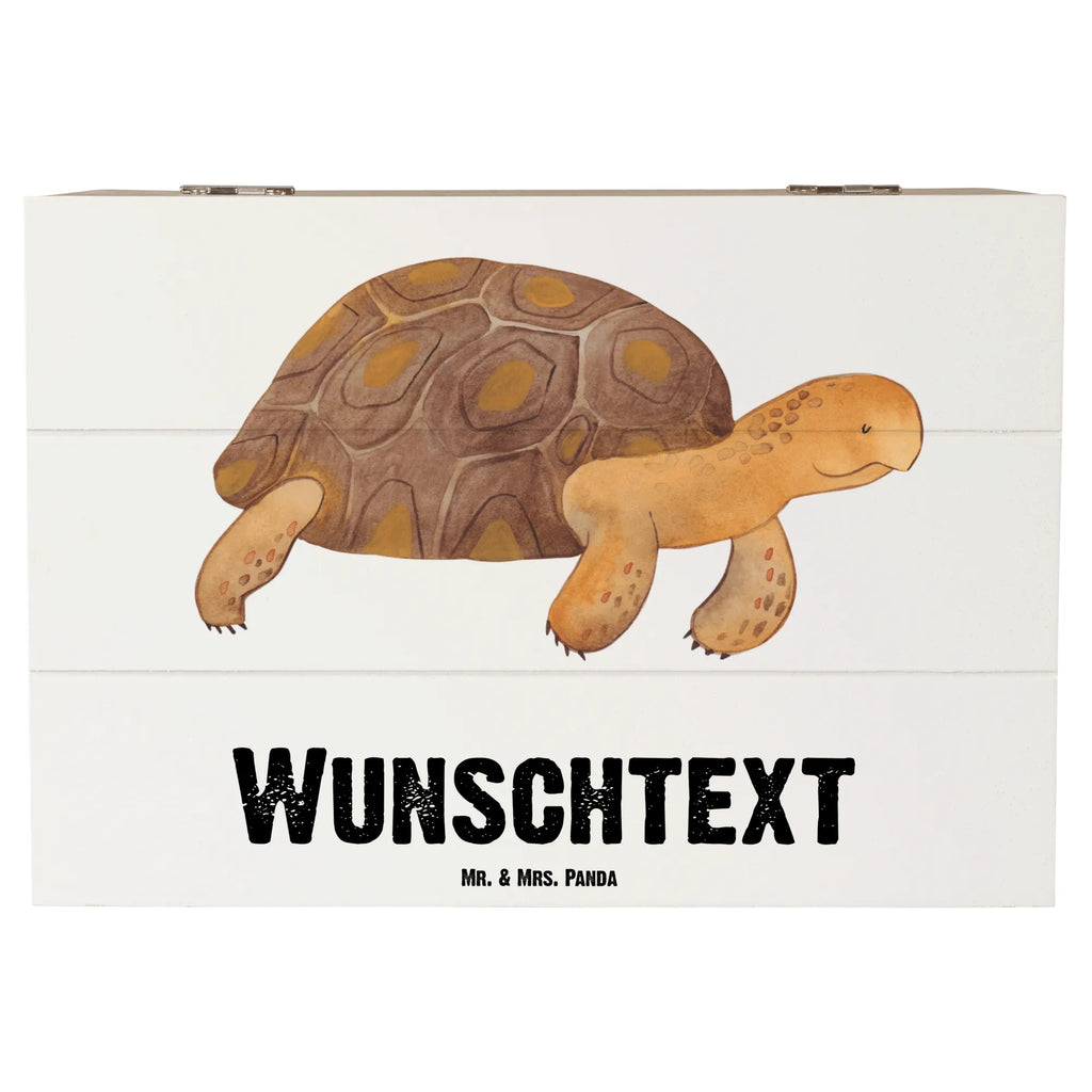 Personalisierte Holzkiste Schildkröte marschiert Holzkiste mit Namen, Kiste mit Namen, Schatzkiste mit Namen, Truhe mit Namen, Schatulle mit Namen, Erinnerungsbox mit Namen, Erinnerungskiste, mit Namen, Dekokiste mit Namen, Aufbewahrungsbox mit Namen, Holzkiste Personalisiert, Kiste Personalisiert, Schatzkiste Personalisiert, Truhe Personalisiert, Schatulle Personalisiert, Erinnerungsbox Personalisiert, Erinnerungskiste Personalisiert, Dekokiste Personalisiert, Aufbewahrungsbox Personalisiert, Geschenkbox personalisiert, GEschenkdose personalisiert, Meerestiere, Meer, Urlaub, Schildkröte, Schildkröten, get lost, Abenteuer, Reiselust, Inspiration, Neustart, Motivation, Lieblingsmensch