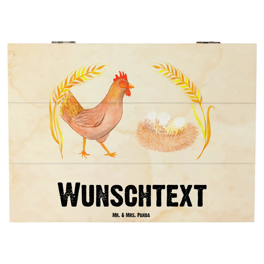 Personalisierte Holzkiste Huhn stolz Holzkiste mit Namen, Kiste mit Namen, Schatzkiste mit Namen, Truhe mit Namen, Schatulle mit Namen, Erinnerungsbox mit Namen, Erinnerungskiste, mit Namen, Dekokiste mit Namen, Aufbewahrungsbox mit Namen, Holzkiste Personalisiert, Kiste Personalisiert, Schatzkiste Personalisiert, Truhe Personalisiert, Schatulle Personalisiert, Erinnerungsbox Personalisiert, Erinnerungskiste Personalisiert, Dekokiste Personalisiert, Aufbewahrungsbox Personalisiert, Geschenkbox personalisiert, GEschenkdose personalisiert, Bauernhof, Hoftiere, Landwirt, Landwirtin, Hahn, Henne, Hühner, Eier, Hof, Landleben, Motivation, Geburt, Magie, Spruch, Schwangerschaft