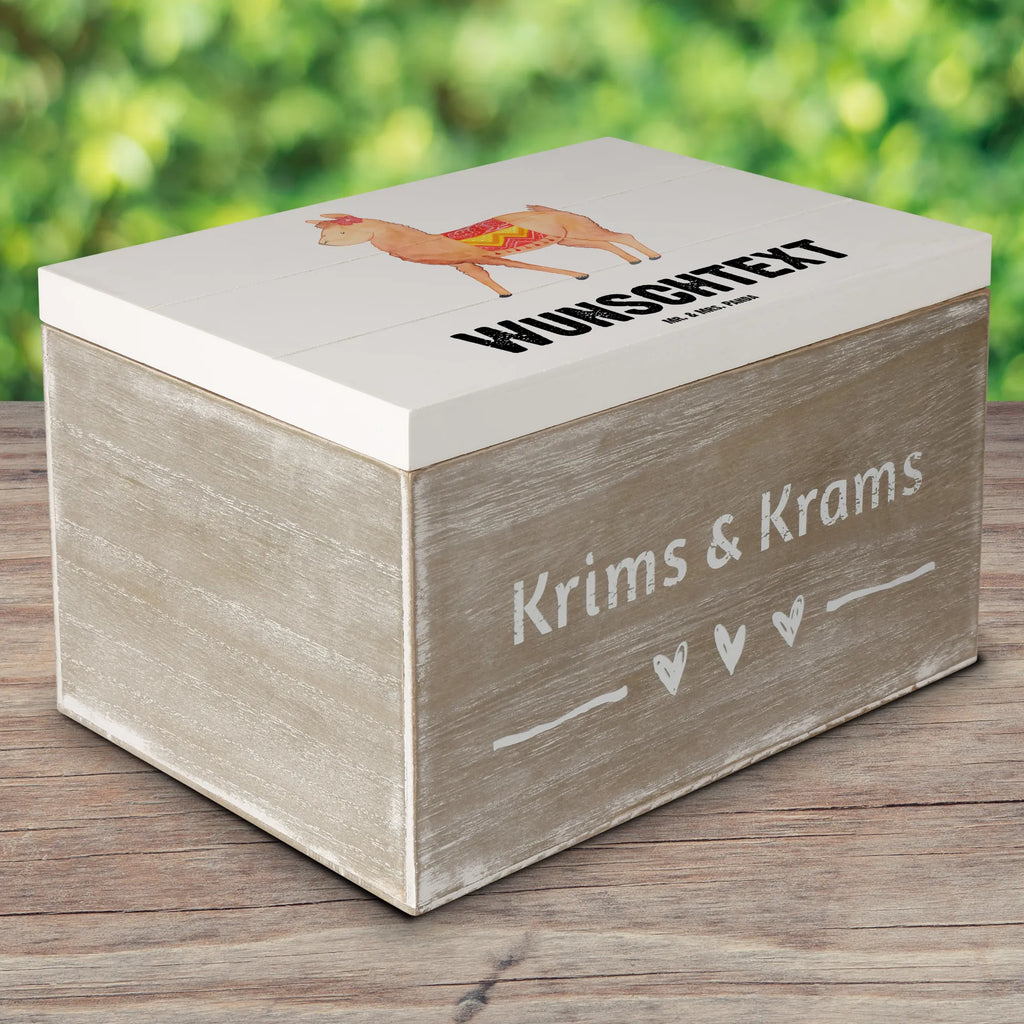 Personalisierte Holzkiste Alpaka Stolz Holzkiste mit Namen, Kiste mit Namen, Schatzkiste mit Namen, Truhe mit Namen, Schatulle mit Namen, Erinnerungsbox mit Namen, Erinnerungskiste, mit Namen, Dekokiste mit Namen, Aufbewahrungsbox mit Namen, Holzkiste Personalisiert, Kiste Personalisiert, Schatzkiste Personalisiert, Truhe Personalisiert, Schatulle Personalisiert, Erinnerungsbox Personalisiert, Erinnerungskiste Personalisiert, Dekokiste Personalisiert, Aufbewahrungsbox Personalisiert, Geschenkbox personalisiert, GEschenkdose personalisiert, Alpaka, Lama