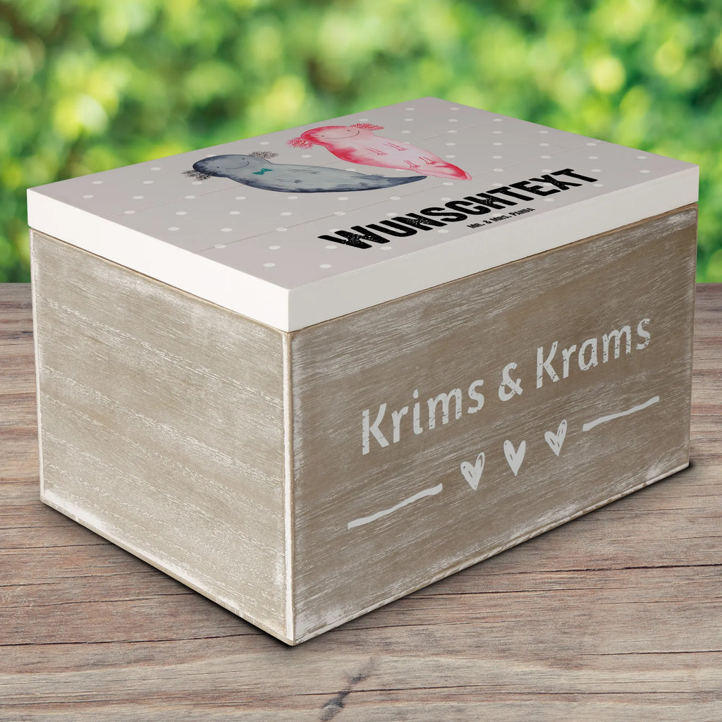 Personalisierte Holzkiste Axolotl Freundin Holzkiste mit Namen, Kiste mit Namen, Schatzkiste mit Namen, Truhe mit Namen, Schatulle mit Namen, Erinnerungsbox mit Namen, Erinnerungskiste, mit Namen, Dekokiste mit Namen, Aufbewahrungsbox mit Namen, Holzkiste Personalisiert, Kiste Personalisiert, Schatzkiste Personalisiert, Truhe Personalisiert, Schatulle Personalisiert, Erinnerungsbox Personalisiert, Erinnerungskiste Personalisiert, Dekokiste Personalisiert, Aufbewahrungsbox Personalisiert, Geschenkbox personalisiert, GEschenkdose personalisiert, Axolotl, Molch, Axolot, Schwanzlurch, Lurch, Lurche, Liebe, große Liebe, Liebesbeweis, Freund, Verlobter, Ehemann, Jahrestag, Valentinstag