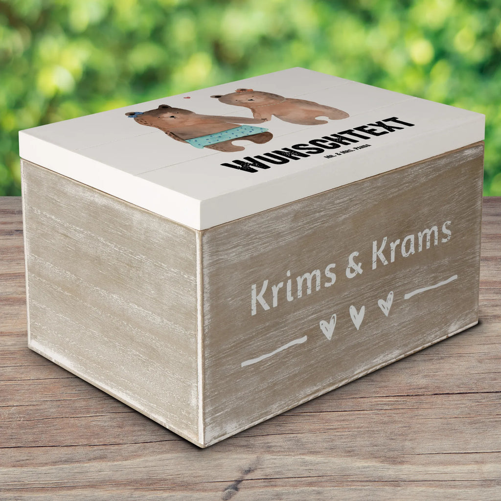 Personalisierte Holzkiste Bär Freundin Holzkiste mit Namen, Kiste mit Namen, Schatzkiste mit Namen, Truhe mit Namen, Schatulle mit Namen, Erinnerungsbox mit Namen, Erinnerungskiste, mit Namen, Dekokiste mit Namen, Aufbewahrungsbox mit Namen, Holzkiste Personalisiert, Kiste Personalisiert, Schatzkiste Personalisiert, Truhe Personalisiert, Schatulle Personalisiert, Erinnerungsbox Personalisiert, Erinnerungskiste Personalisiert, Dekokiste Personalisiert, Aufbewahrungsbox Personalisiert, Geschenkbox personalisiert, GEschenkdose personalisiert, Bär, Teddy, Teddybär, Bär Freundin Beste Freund Liebe Liebesbeweis Verliebt Kumpel Kumpeliene