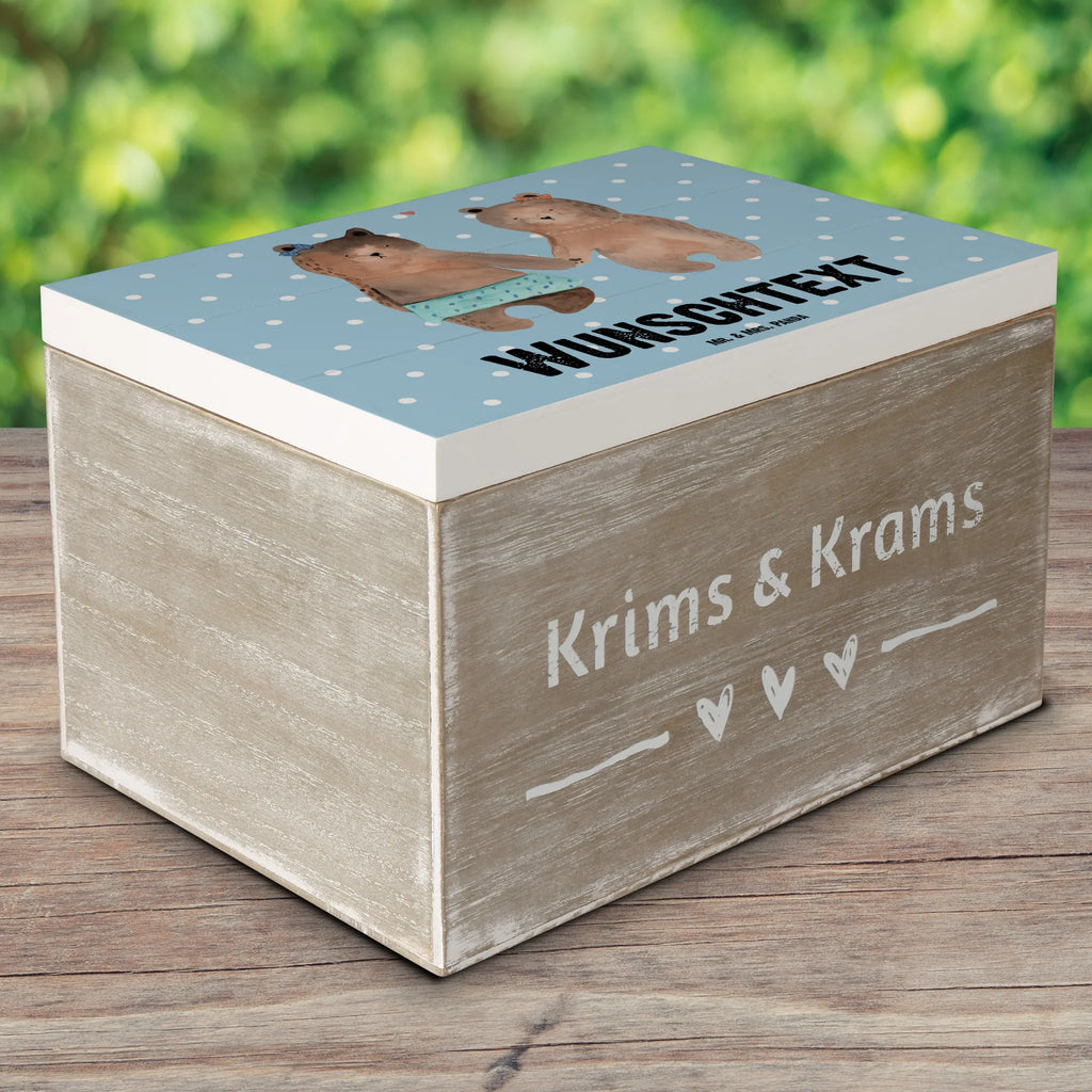 Personalisierte Holzkiste Bär Freundin Holzkiste mit Namen, Kiste mit Namen, Schatzkiste mit Namen, Truhe mit Namen, Schatulle mit Namen, Erinnerungsbox mit Namen, Erinnerungskiste, mit Namen, Dekokiste mit Namen, Aufbewahrungsbox mit Namen, Holzkiste Personalisiert, Kiste Personalisiert, Schatzkiste Personalisiert, Truhe Personalisiert, Schatulle Personalisiert, Erinnerungsbox Personalisiert, Erinnerungskiste Personalisiert, Dekokiste Personalisiert, Aufbewahrungsbox Personalisiert, Geschenkbox personalisiert, GEschenkdose personalisiert, Bär, Teddy, Teddybär, Bär Freundin Beste Freund Liebe Liebesbeweis Verliebt Kumpel Kumpeliene