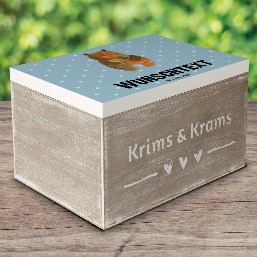 Personalisierte Holzkiste Bär Konfirmation Holzkiste mit Namen, Kiste mit Namen, Schatzkiste mit Namen, Truhe mit Namen, Schatulle mit Namen, Erinnerungsbox mit Namen, Erinnerungskiste, mit Namen, Dekokiste mit Namen, Aufbewahrungsbox mit Namen, Holzkiste Personalisiert, Kiste Personalisiert, Schatzkiste Personalisiert, Truhe Personalisiert, Schatulle Personalisiert, Erinnerungsbox Personalisiert, Erinnerungskiste Personalisiert, Dekokiste Personalisiert, Aufbewahrungsbox Personalisiert, Geschenkbox personalisiert, GEschenkdose personalisiert, Bär, Teddy, Teddybär, Konfirmation, Kirche, evangelisch, Gottesdienst